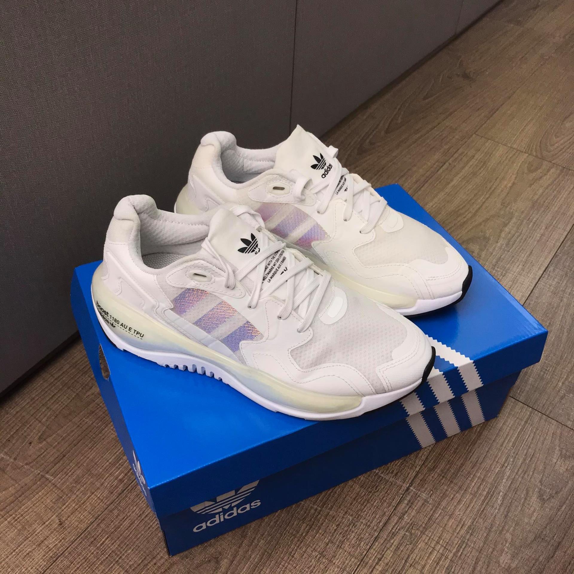 giày thể thao chính hãng, giày nike chính hãng, giày adidas chính hãng, giày newbalance chính hãng, giày converse chính hãng, giày puma chính hãng, giày vans chính hãng, giày asics chính hãng, giày everlast chính hãng, nước hoa chính hãng, ba lô, dép, dép quai ngang