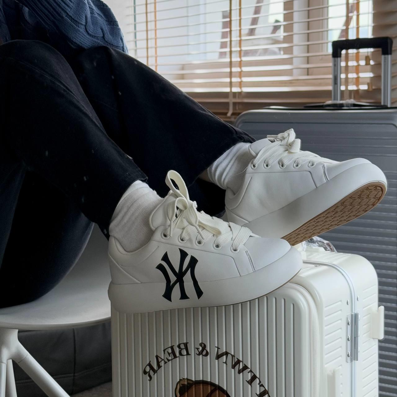 giày thể thao chính hãng, giày nike chính hãng, giày adidas chính hãng, giày newbalance chính hãng, giày converse chính hãng, giày puma chính hãng, giày vans chính hãng, giày asics chính hãng, giày everlast chính hãng, nước hoa chính hãng, ba lô, dép, dép quai ngang