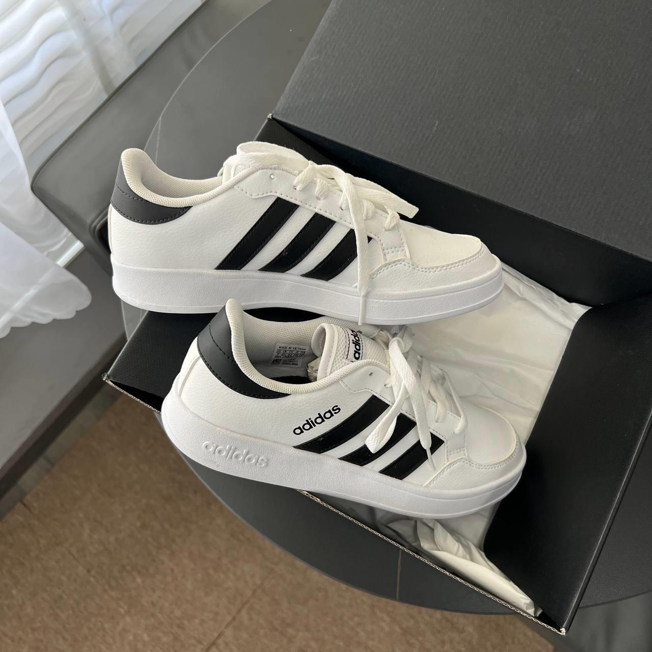 giày thể thao chính hãng, giày nike chính hãng, giày adidas chính hãng, giày newbalance chính hãng, giày converse chính hãng, giày puma chính hãng, giày vans chính hãng, giày asics chính hãng, giày everlast chính hãng, nước hoa chính hãng, ba lô, dép, dép quai ngang