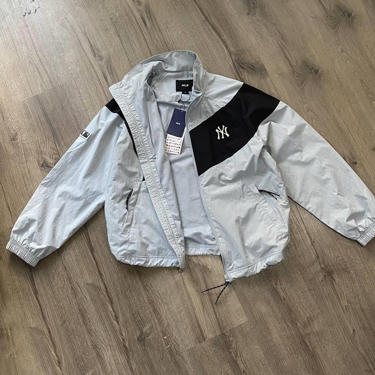 giày thể thao chính hãng, giày nike chính hãng, giày adidas chính hãng, giày newbalance chính hãng, giày converse chính hãng, giày puma chính hãng, giày vans chính hãng, giày asics chính hãng, giày everlast chính hãng, nước hoa chính hãng, ba lô, dép, dép quai ngang