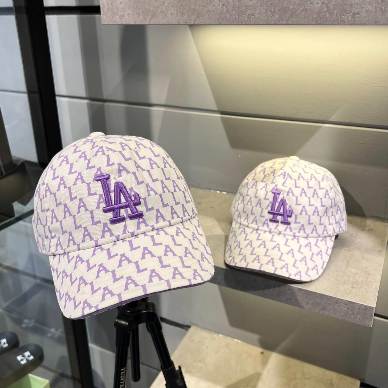 Giày thể thao, Balo thể thao, Nón thể thao, Thương hiệu giày nổi tiếng, Giày Adidas, Giày Nike, Balo Nike, Balo Adidas, Nón Nike, Nón Adidas