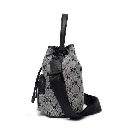 Giày thể thao, Balo thể thao, Nón thể thao, Thương hiệu giày nổi tiếng, Giày Adidas, Giày Nike, Balo Nike, Balo Adidas, Nón Nike, Nón Adidas
