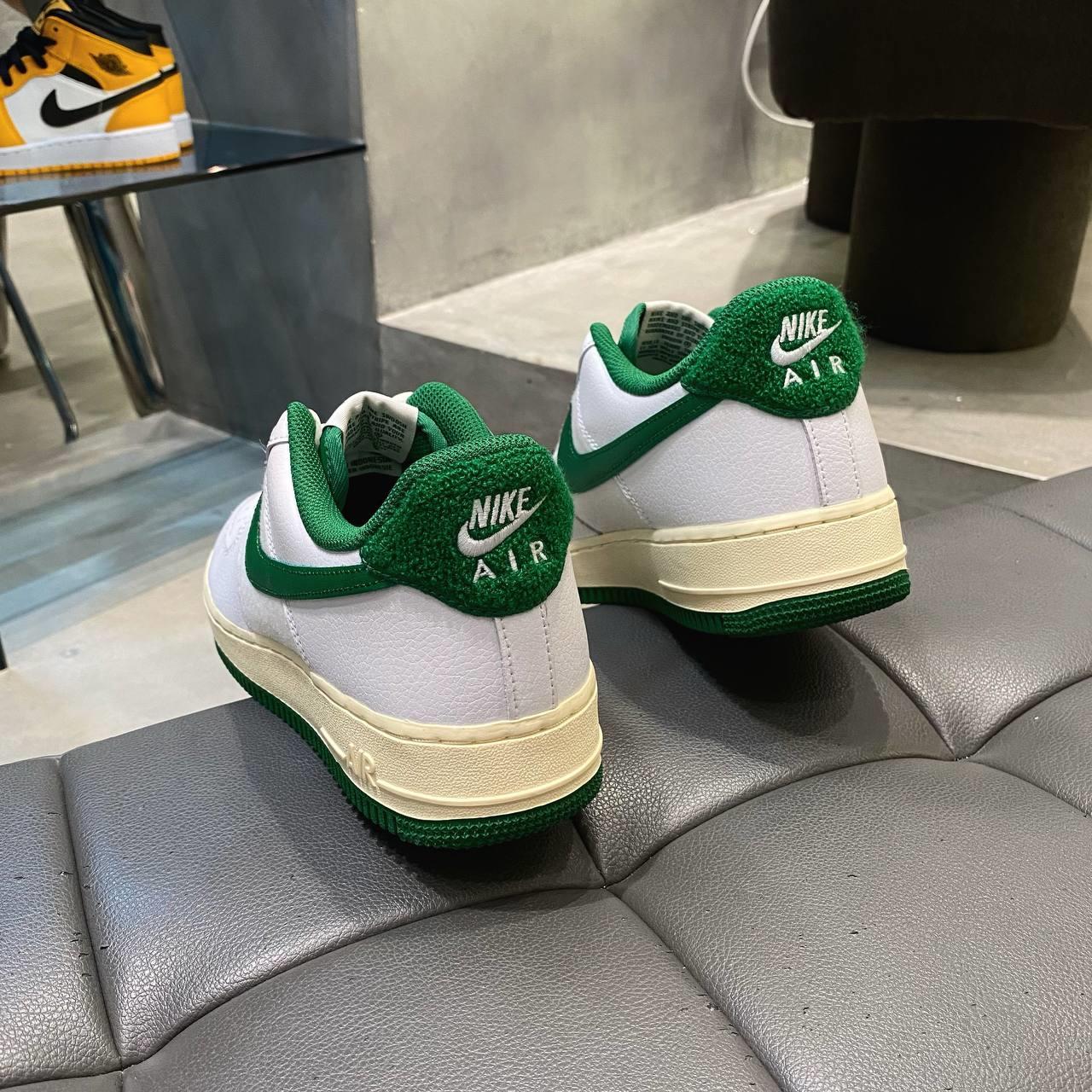 giày thể thao chính hãng, giày nike chính hãng, giày adidas chính hãng, giày newbalance chính hãng, giày converse chính hãng, giày puma chính hãng, giày vans chính hãng, giày asics chính hãng, giày everlast chính hãng, nước hoa chính hãng, ba lô, dép, dép quai ngang