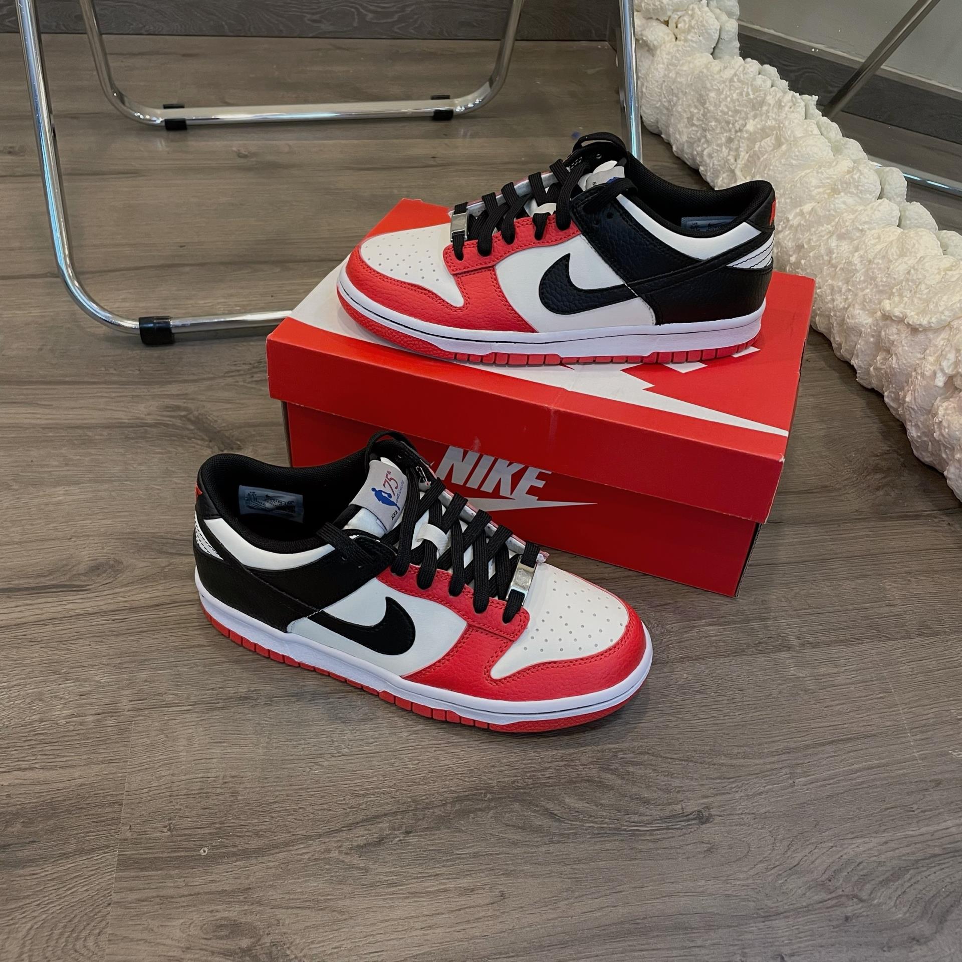 giày thể thao chính hãng, giày nike chính hãng, giày adidas chính hãng, giày newbalance chính hãng, giày converse chính hãng, giày puma chính hãng, giày vans chính hãng, giày asics chính hãng, giày everlast chính hãng, nước hoa chính hãng, ba lô, dép, dép quai ngang