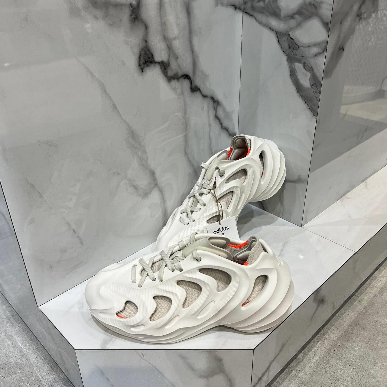 Giày thể thao, Balo thể thao, Nón thể thao, Thương hiệu giày nổi tiếng, Giày Adidas, Giày Nike, Balo Nike, Balo Adidas, Nón Nike, Nón Adidas