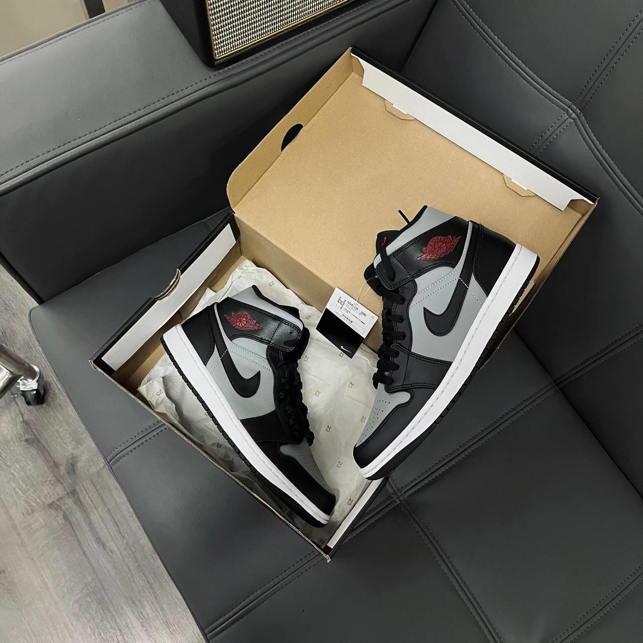 giày thể thao chính hãng, giày nike chính hãng, giày adidas chính hãng, giày newbalance chính hãng, giày converse chính hãng, giày puma chính hãng, giày vans chính hãng, giày asics chính hãng, giày everlast chính hãng, nước hoa chính hãng, ba lô, dép, dép quai ngang