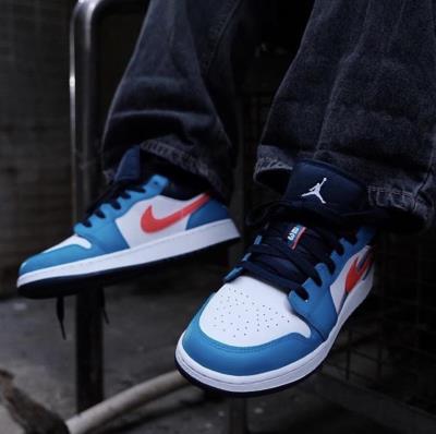 giày thể thao chính hãng, giày nike chính hãng, giày adidas chính hãng, giày newbalance chính hãng, giày converse chính hãng, giày puma chính hãng, giày vans chính hãng, giày asics chính hãng, giày everlast chính hãng, nước hoa chính hãng, ba lô, dép, dép quai ngang