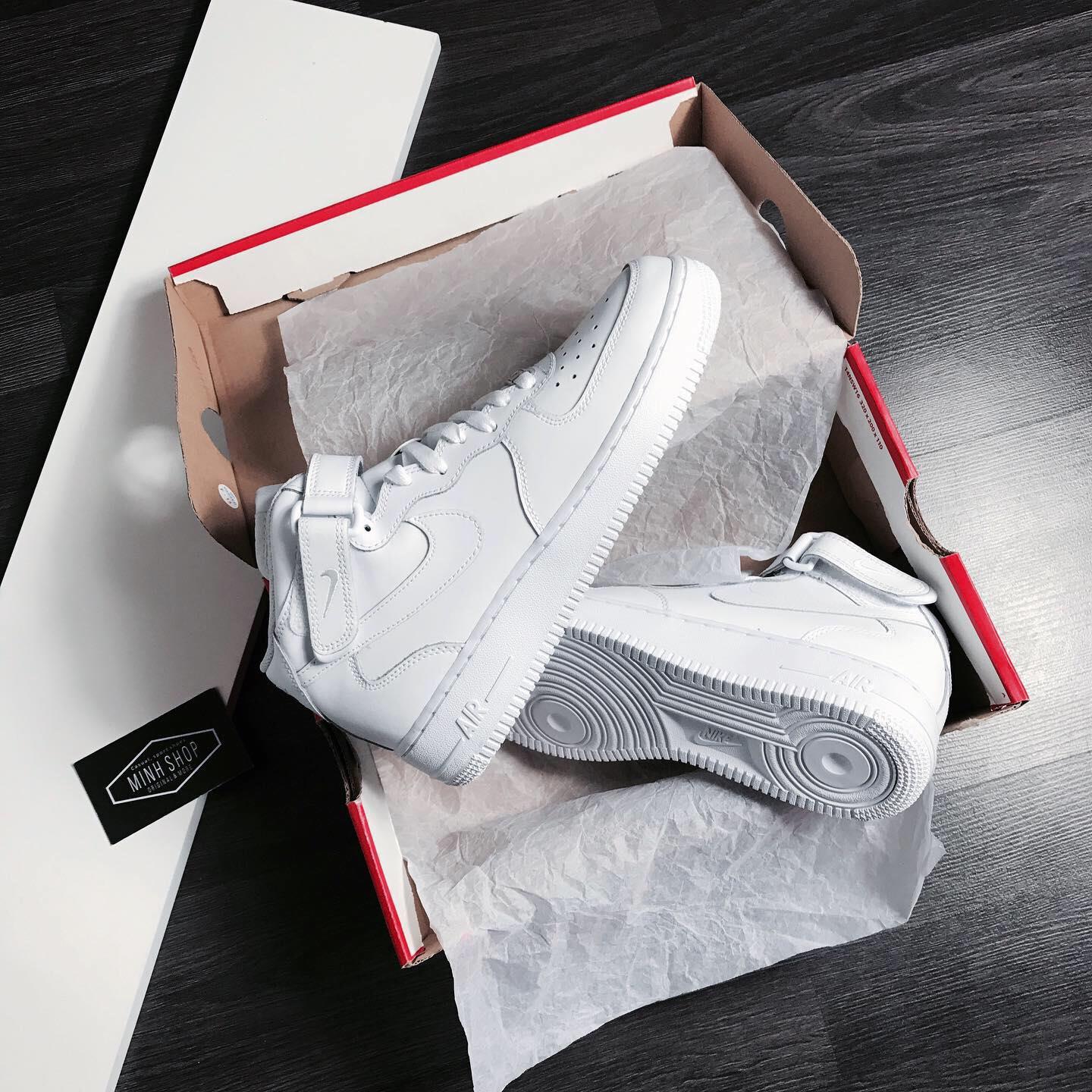 giày thể thao chính hãng, giày nike chính hãng, giày adidas chính hãng, giày newbalance chính hãng, giày converse chính hãng, giày puma chính hãng, giày vans chính hãng, giày asics chính hãng, giày everlast chính hãng, nước hoa chính hãng, ba lô, dép, dép quai ngang