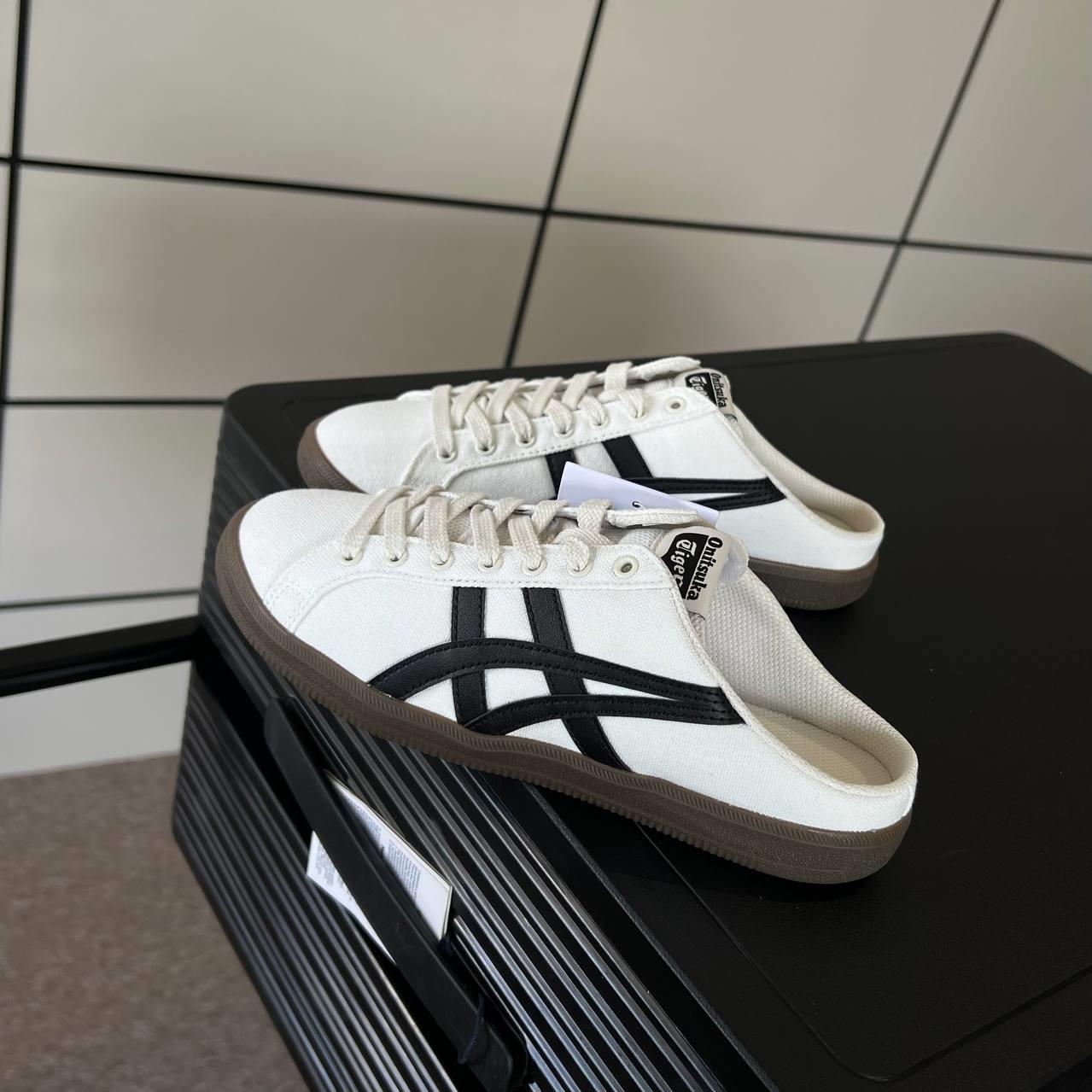 giày thể thao chính hãng, giày nike chính hãng, giày adidas chính hãng, giày newbalance chính hãng, giày converse chính hãng, giày puma chính hãng, giày vans chính hãng, giày asics chính hãng, giày everlast chính hãng, nước hoa chính hãng, ba lô, dép, dép quai ngang