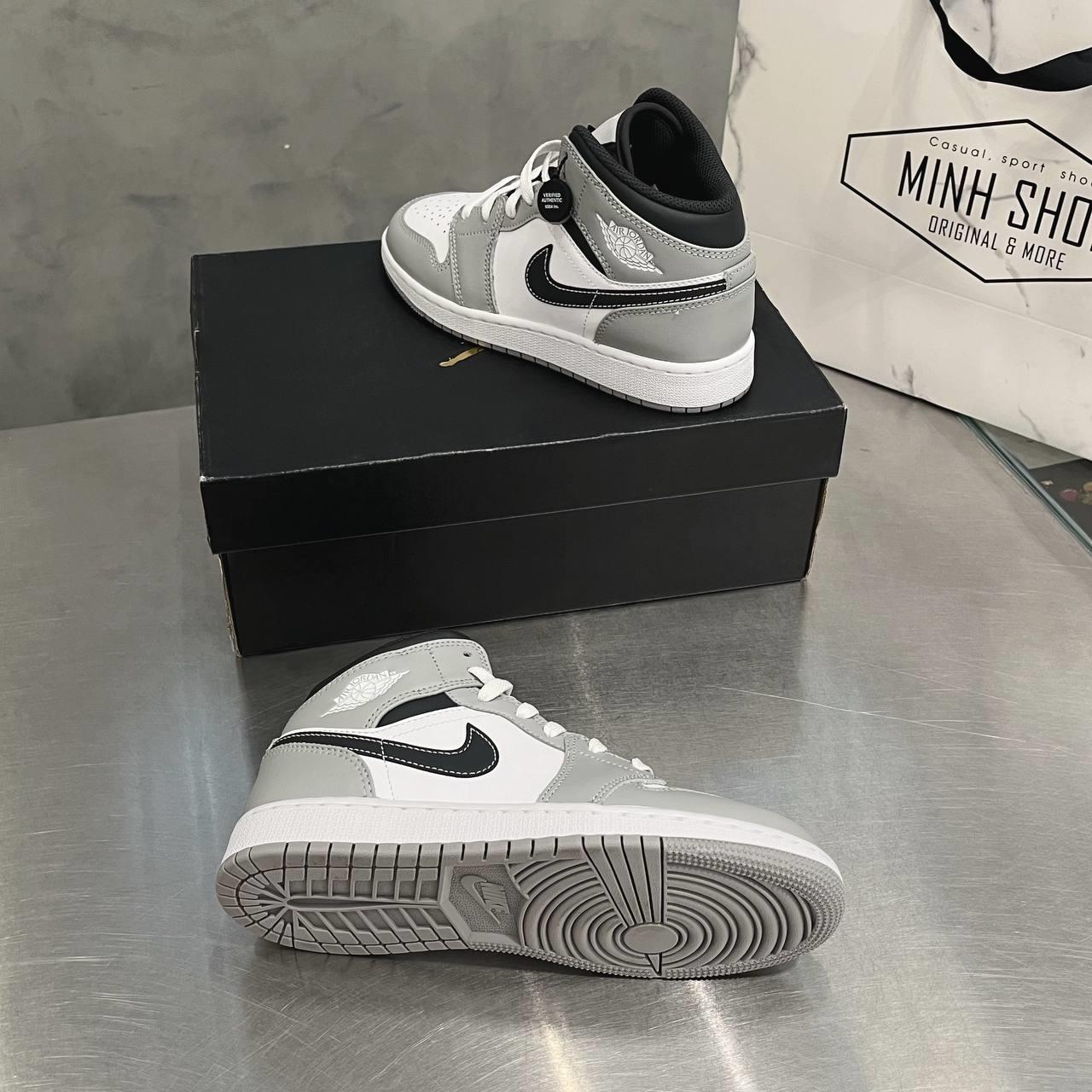giày thể thao chính hãng, giày nike chính hãng, giày adidas chính hãng, giày newbalance chính hãng, giày converse chính hãng, giày puma chính hãng, giày vans chính hãng, giày asics chính hãng, giày everlast chính hãng, nước hoa chính hãng, ba lô, dép, dép quai ngang