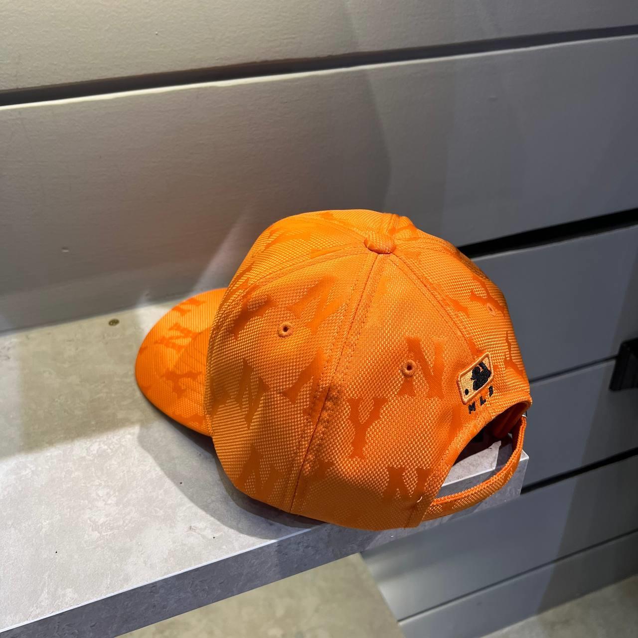 Giày thể thao, Balo thể thao, Nón thể thao, Thương hiệu giày nổi tiếng, Giày Adidas, Giày Nike, Balo Nike, Balo Adidas, Nón Nike, Nón Adidas