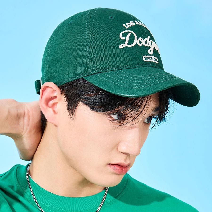 Giày thể thao, Balo thể thao, Nón thể thao, Thương hiệu giày nổi tiếng, Giày Adidas, Giày Nike, Balo Nike, Balo Adidas, Nón Nike, Nón Adidas