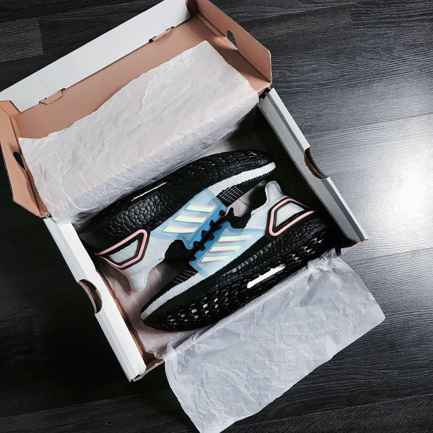 giày thể thao chính hãng, giày nike chính hãng, giày adidas chính hãng, giày newbalance chính hãng, giày converse chính hãng, giày puma chính hãng, giày vans chính hãng, giày asics chính hãng, giày everlast chính hãng, nước hoa chính hãng, ba lô, dép, dép quai ngang