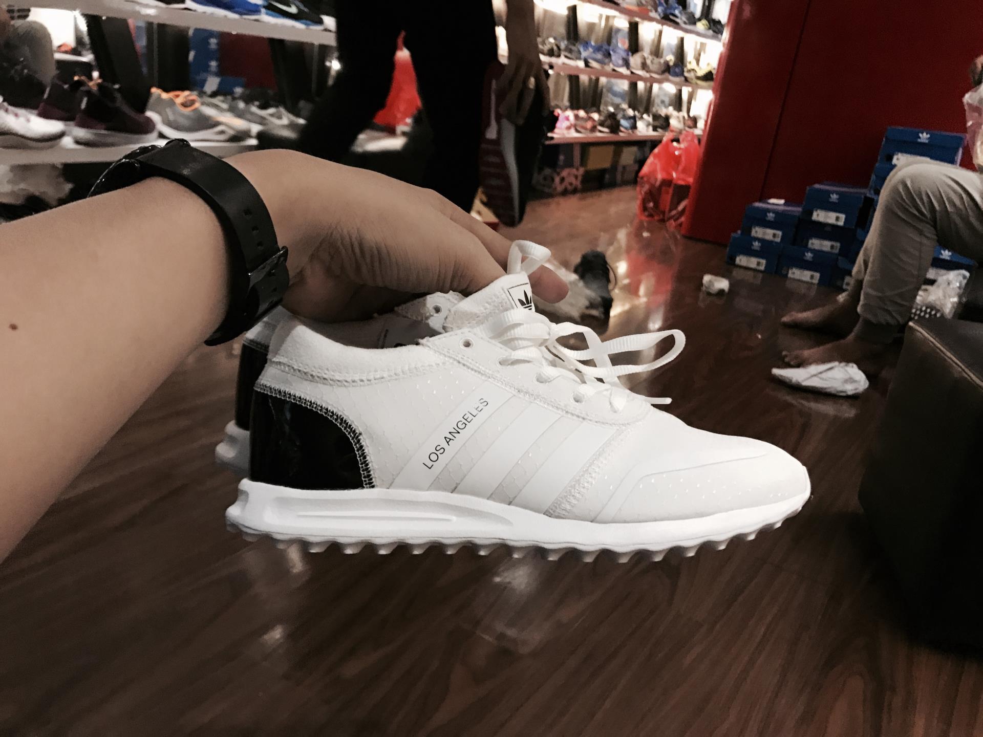 giày thể thao chính hãng, giày nike chính hãng, giày adidas chính hãng, giày newbalance chính hãng, giày converse chính hãng, giày puma chính hãng, giày vans chính hãng, giày asics chính hãng, giày everlast chính hãng, nước hoa chính hãng, ba lô, dép, dép quai ngang