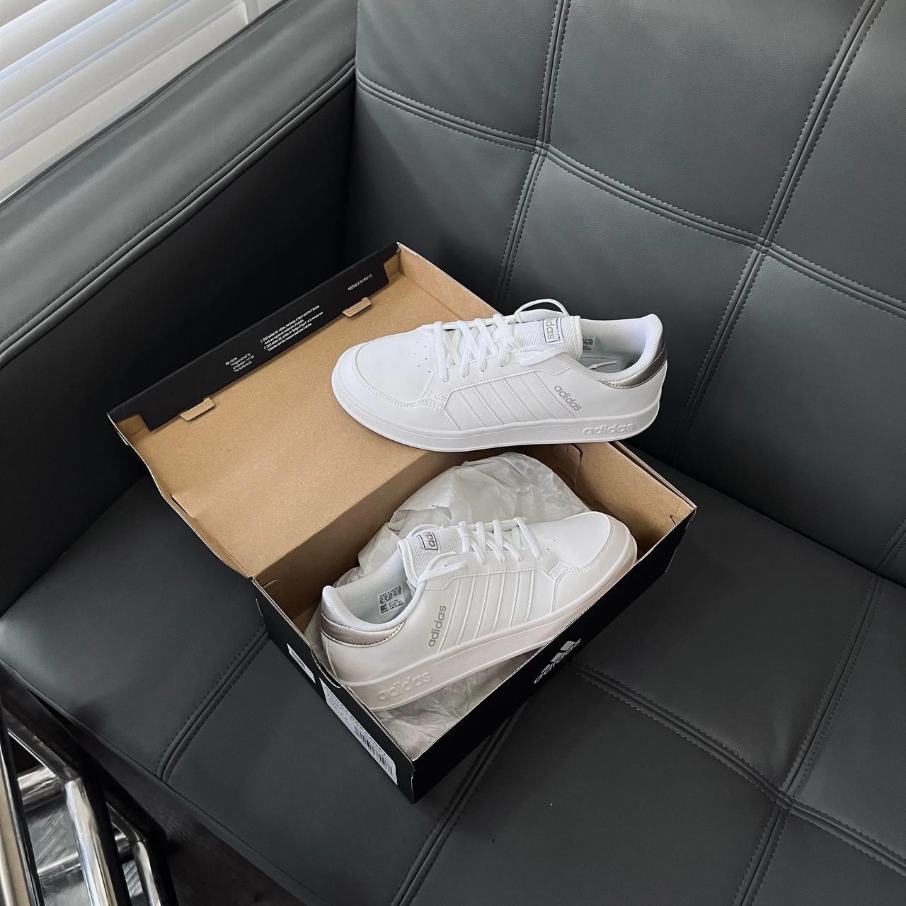giày thể thao chính hãng, giày nike chính hãng, giày adidas chính hãng, giày newbalance chính hãng, giày converse chính hãng, giày puma chính hãng, giày vans chính hãng, giày asics chính hãng, giày everlast chính hãng, nước hoa chính hãng, ba lô, dép, dép quai ngang
