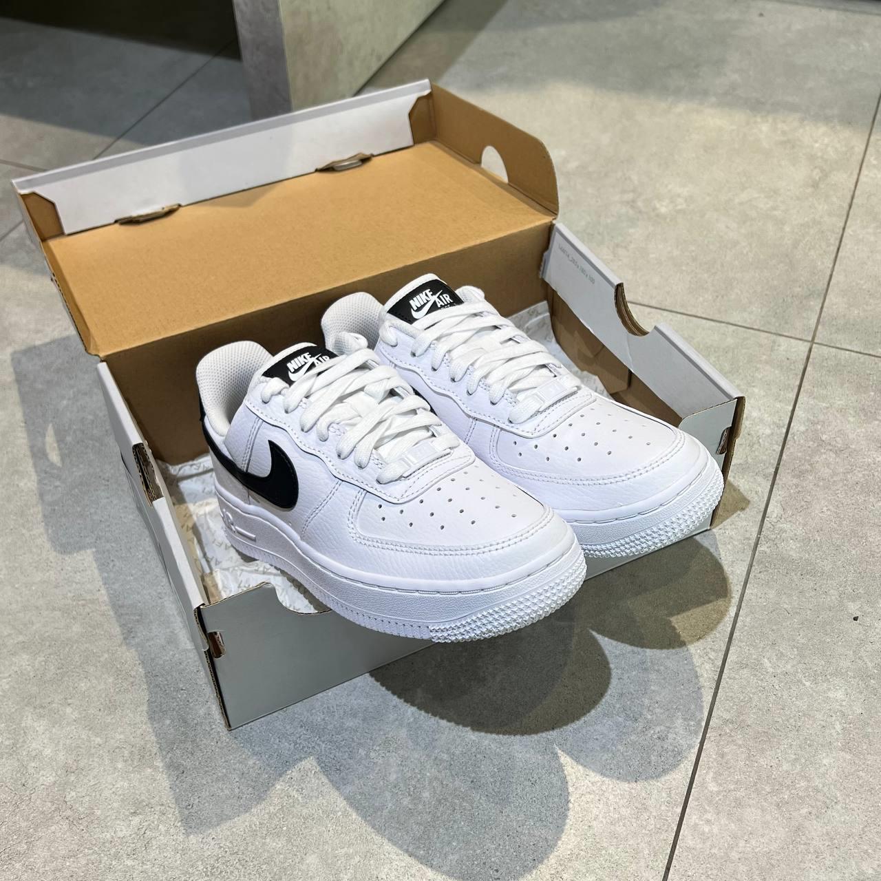 Giày thể thao, Balo thể thao, Nón thể thao, Thương hiệu giày nổi tiếng, Giày Adidas, Giày Nike, Balo Nike, Balo Adidas, Nón Nike, Nón Adidas