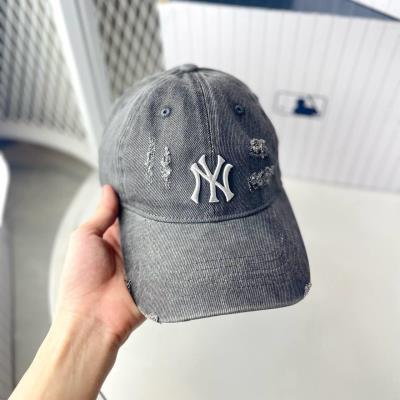 12124 - Nón MLB Mini Logo NY Trắng