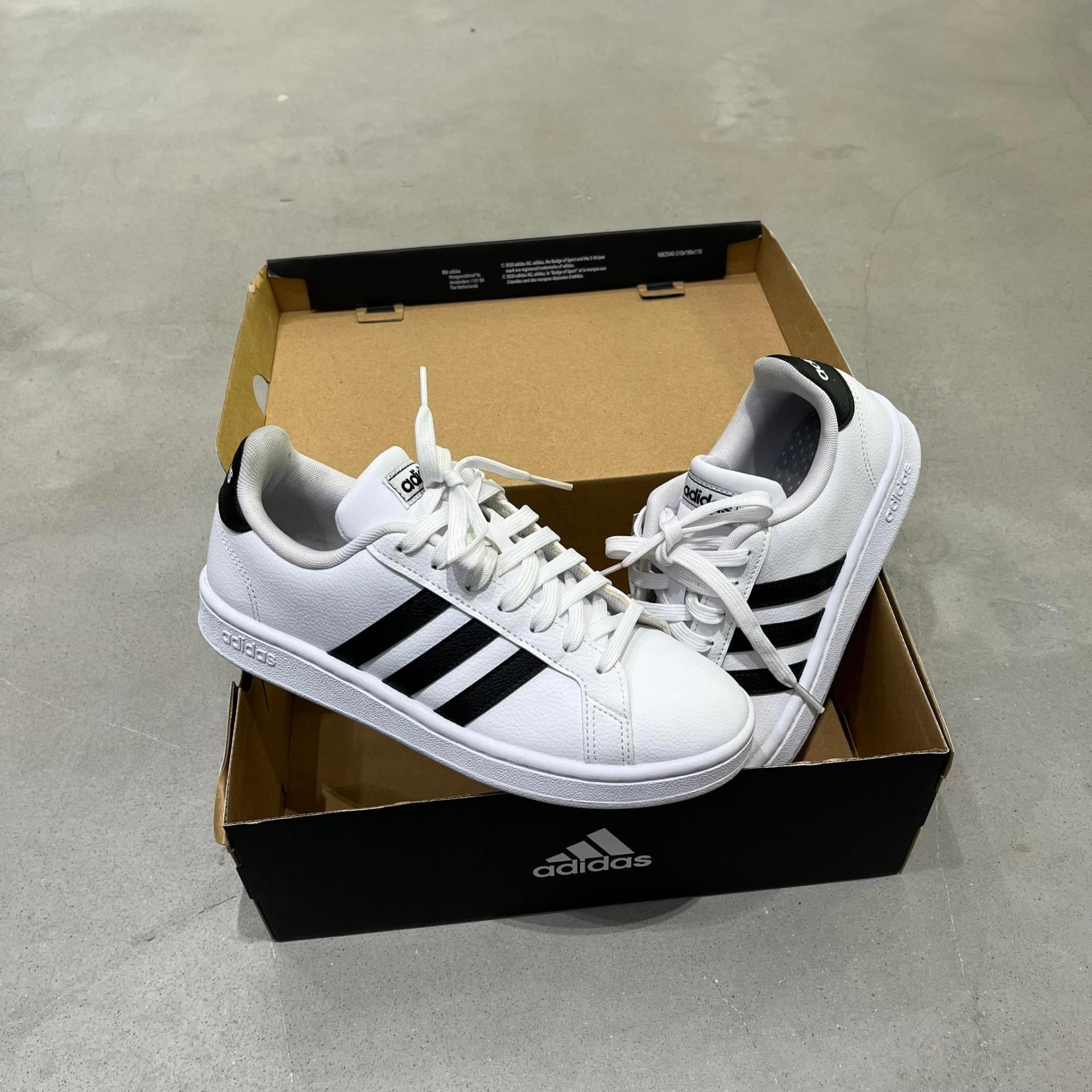 giày thể thao chính hãng, giày nike chính hãng, giày adidas chính hãng, giày newbalance chính hãng, giày converse chính hãng, giày puma chính hãng, giày vans chính hãng, giày asics chính hãng, giày everlast chính hãng, nước hoa chính hãng, ba lô, dép, dép quai ngang