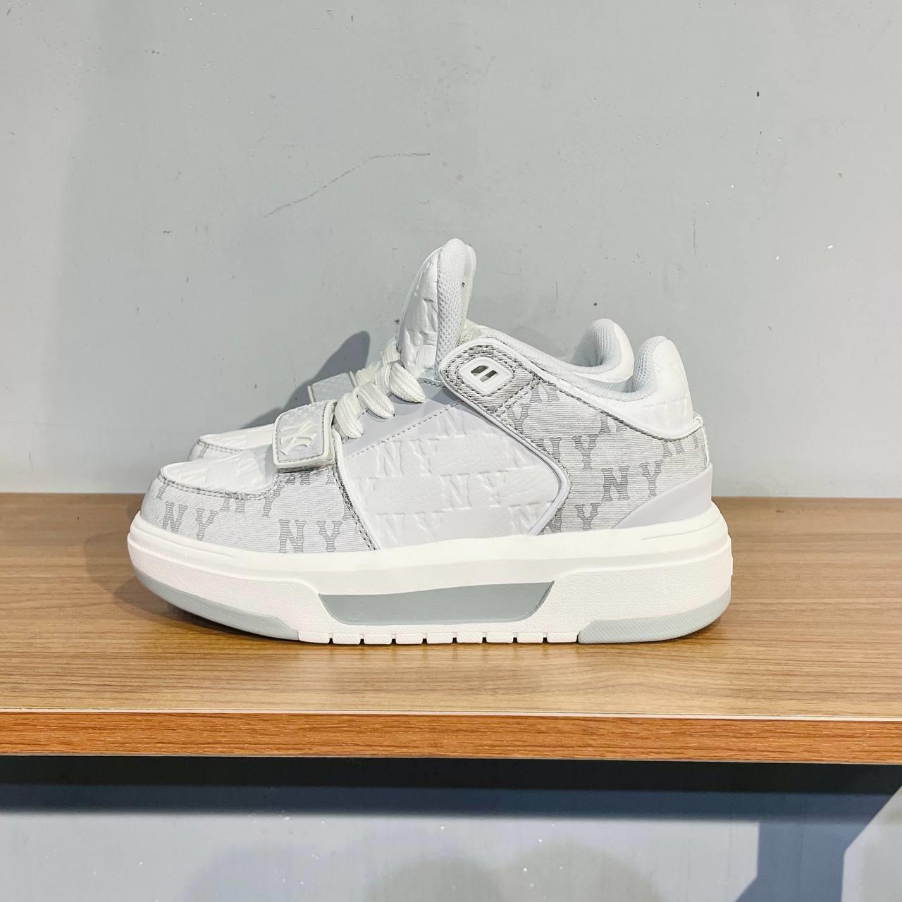 Giày thể thao, Balo thể thao, Nón thể thao, Thương hiệu giày nổi tiếng, Giày Adidas, Giày Nike, Balo Nike, Balo Adidas, Nón Nike, Nón Adidas