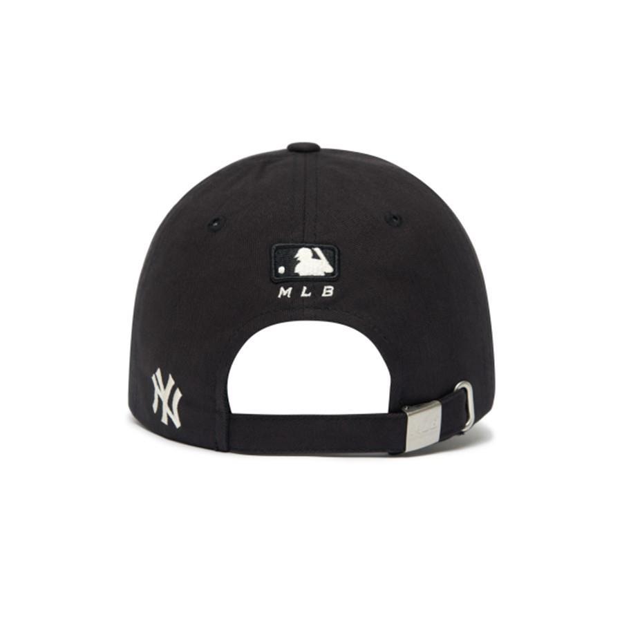Giày thể thao, Balo thể thao, Nón thể thao, Thương hiệu giày nổi tiếng, Giày Adidas, Giày Nike, Balo Nike, Balo Adidas, Nón Nike, Nón Adidas