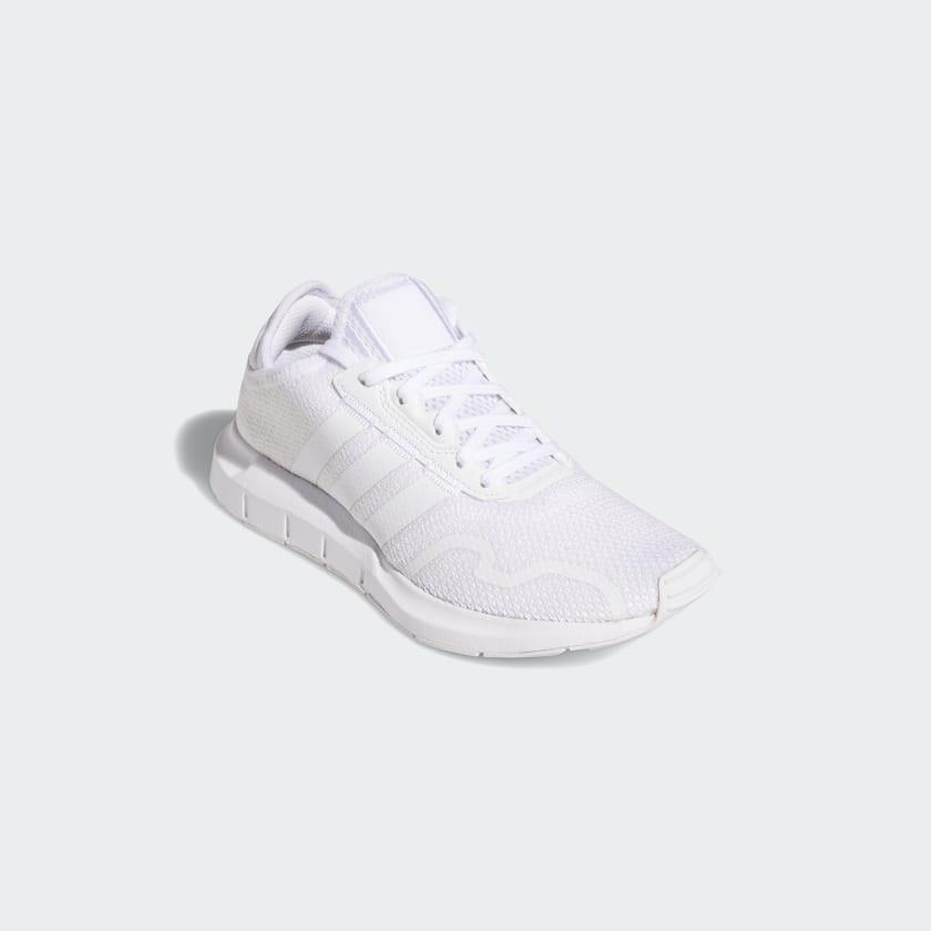 Giày thể thao, Balo thể thao, Nón thể thao, Thương hiệu giày nổi tiếng, Giày Adidas, Giày Nike, Balo Nike, Balo Adidas, Nón Nike, Nón Adidas