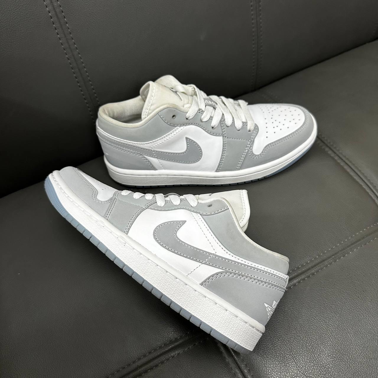 giày thể thao chính hãng, giày nike chính hãng, giày adidas chính hãng, giày newbalance chính hãng, giày converse chính hãng, giày puma chính hãng, giày vans chính hãng, giày asics chính hãng, giày everlast chính hãng, nước hoa chính hãng, ba lô, dép, dép quai ngang