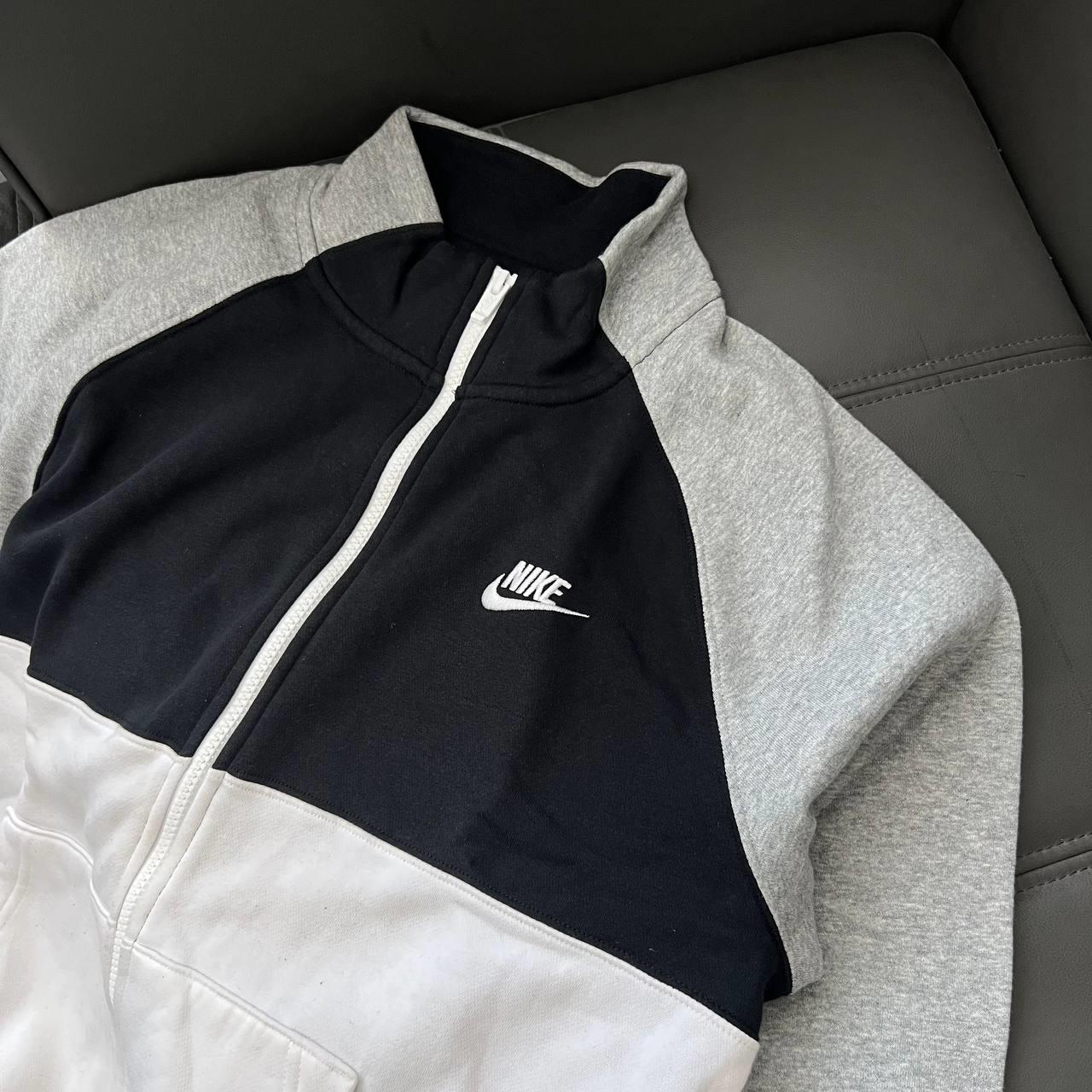giày thể thao chính hãng, giày nike chính hãng, giày adidas chính hãng, giày newbalance chính hãng, giày converse chính hãng, giày puma chính hãng, giày vans chính hãng, giày asics chính hãng, giày everlast chính hãng, nước hoa chính hãng, ba lô, dép, dép quai ngang