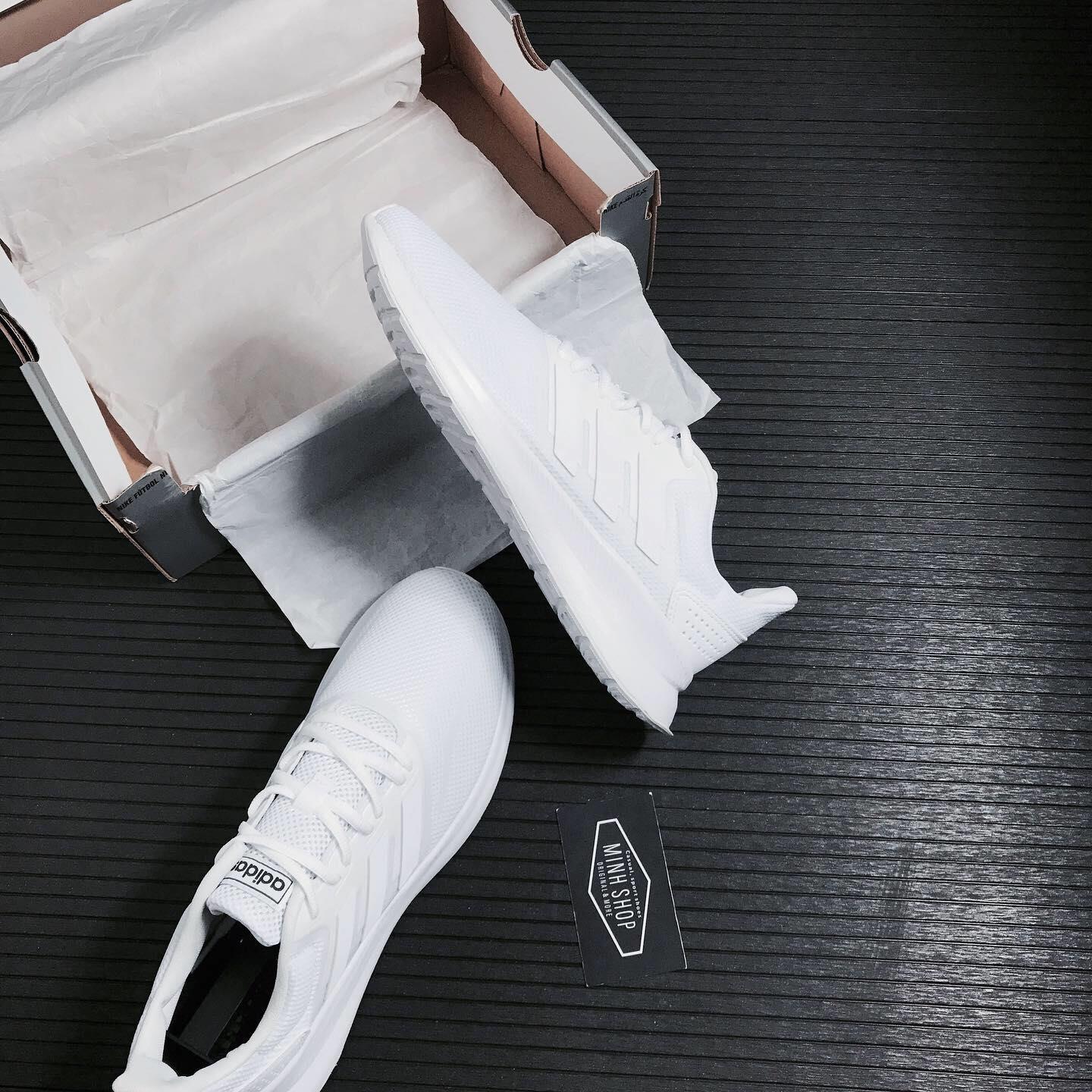 giày thể thao chính hãng, giày nike chính hãng, giày adidas chính hãng, giày newbalance chính hãng, giày converse chính hãng, giày puma chính hãng, giày vans chính hãng, giày asics chính hãng, giày everlast chính hãng, nước hoa chính hãng, ba lô, dép, dép quai ngang