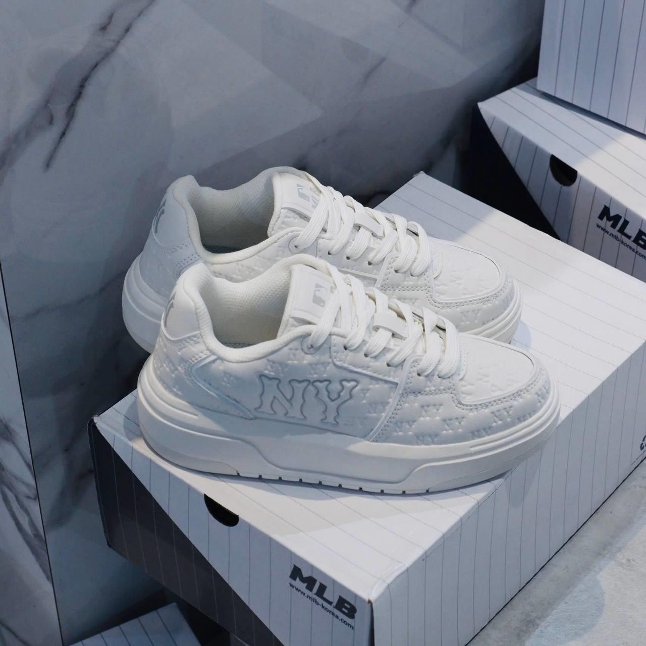 Giày thể thao, Balo thể thao, Nón thể thao, Thương hiệu giày nổi tiếng, Giày Adidas, Giày Nike, Balo Nike, Balo Adidas, Nón Nike, Nón Adidas