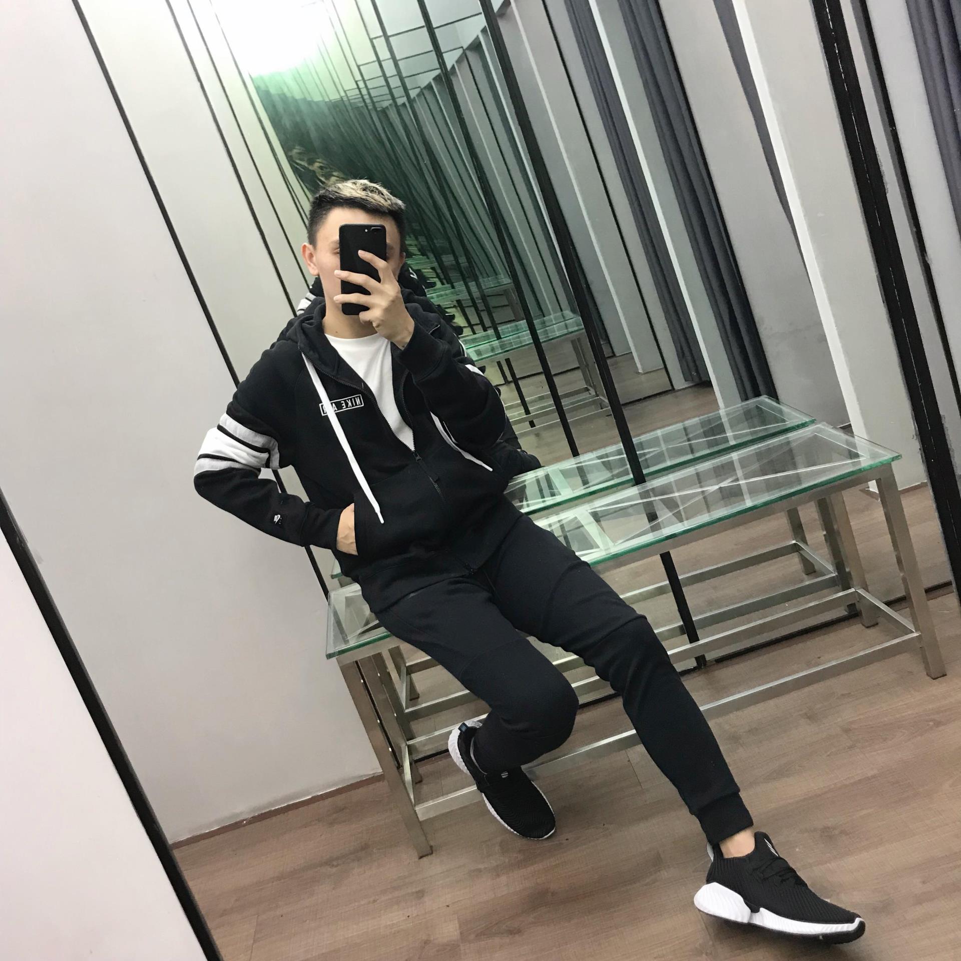 City Culture, hệ thống cửa hàng phân phối chuyên phân phối đồ thể thao, đồng hồ, nước hoa chính hãng, chính ngạch, xách tay từ US, UK, Korea, Japan.