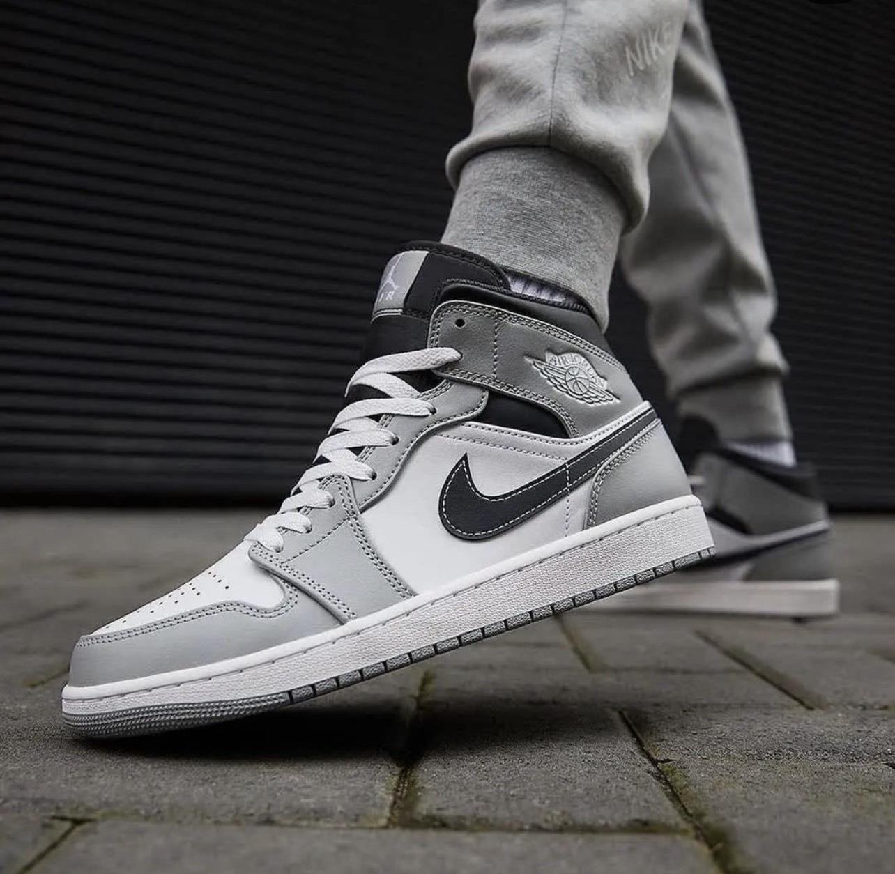 Giày thể thao, Balo thể thao, Nón thể thao, Thương hiệu giày nổi tiếng, Giày Adidas, Giày Nike, Balo Nike, Balo Adidas, Nón Nike, Nón Adidas