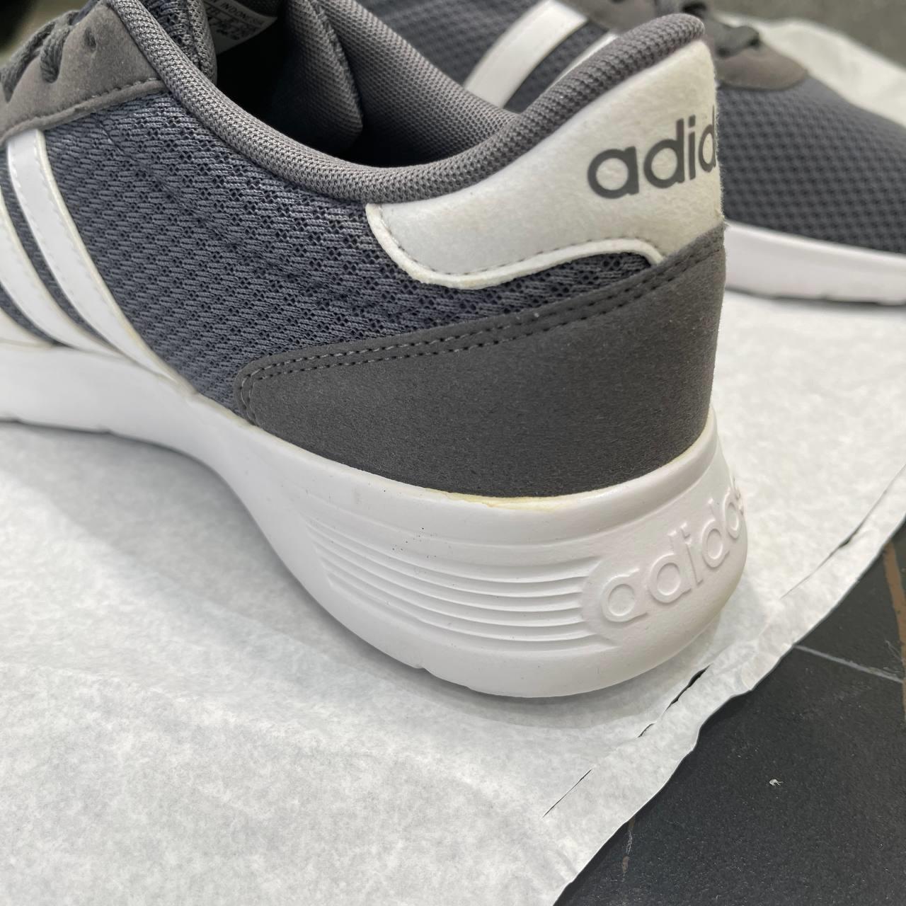 giày thể thao chính hãng, giày nike chính hãng, giày adidas chính hãng, giày newbalance chính hãng, giày converse chính hãng, giày puma chính hãng, giày vans chính hãng, giày asics chính hãng, giày everlast chính hãng, nước hoa chính hãng, ba lô, dép, dép quai ngang