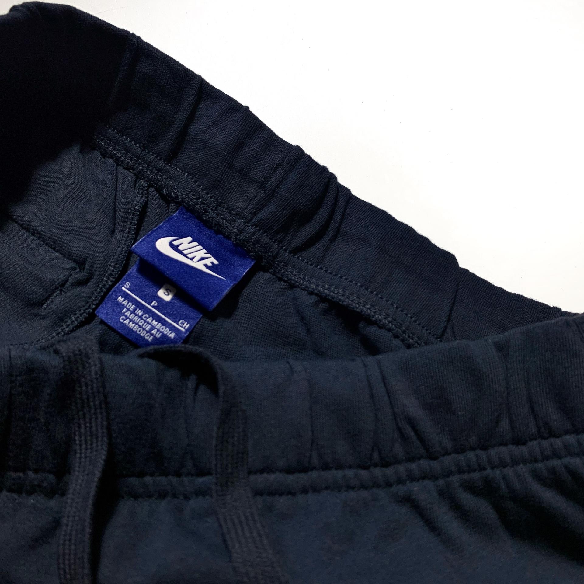 giày thể thao chính hãng, giày nike chính hãng, giày adidas chính hãng, giày newbalance chính hãng, giày converse chính hãng, giày puma chính hãng, giày vans chính hãng, giày asics chính hãng, giày everlast chính hãng, nước hoa chính hãng, ba lô, dép, dép quai ngang