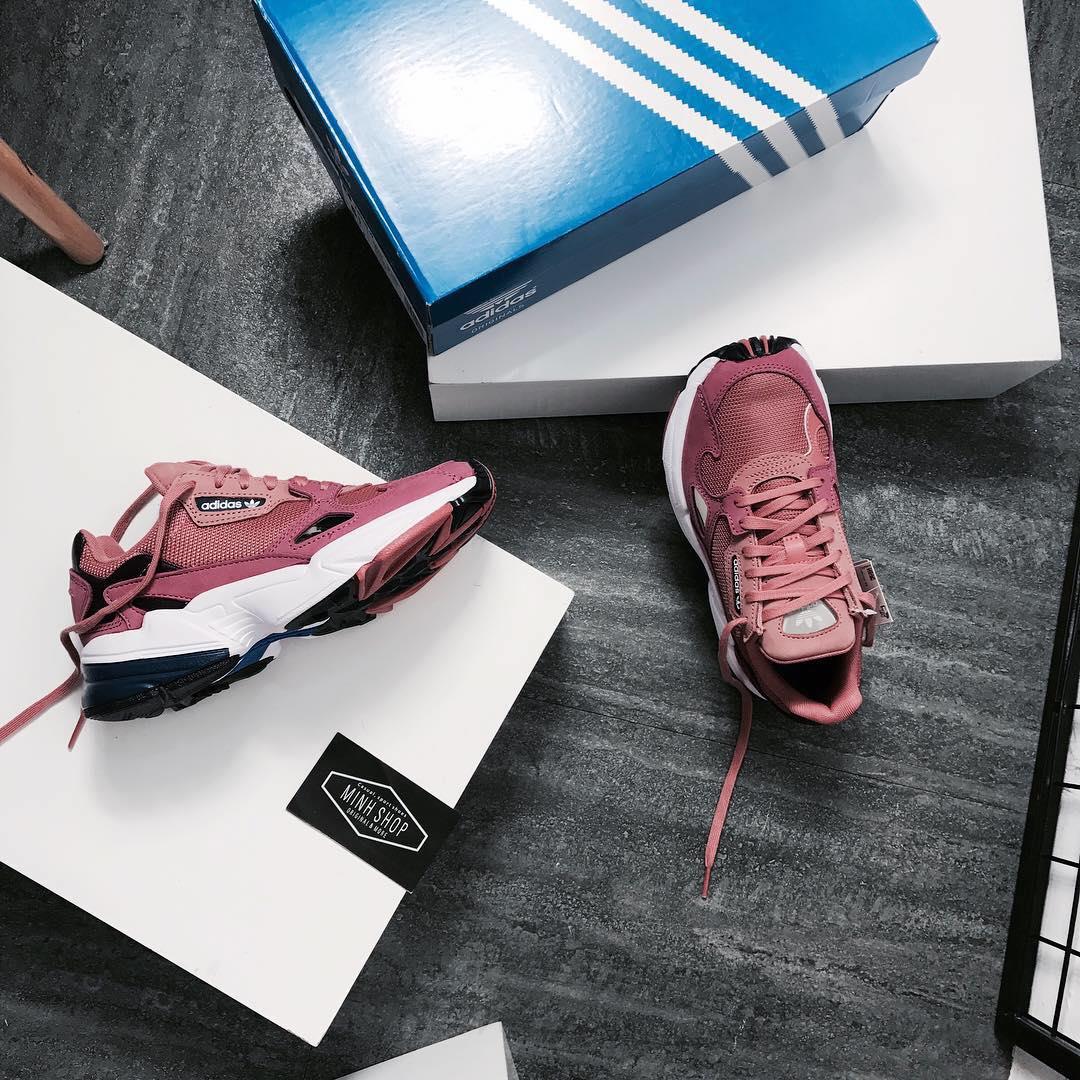 giày thể thao chính hãng, giày nike chính hãng, giày adidas chính hãng, giày newbalance chính hãng, giày converse chính hãng, giày puma chính hãng, giày vans chính hãng, giày asics chính hãng, giày everlast chính hãng, nước hoa chính hãng, ba lô, dép, dép quai ngang