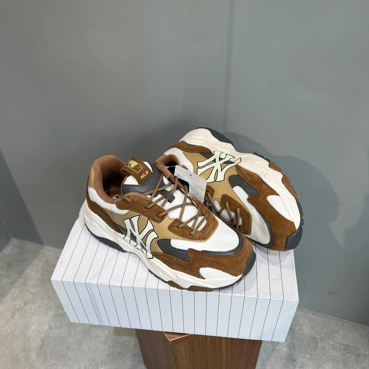 Giày thể thao, Balo thể thao, Nón thể thao, Thương hiệu giày nổi tiếng, Giày Adidas, Giày Nike, Balo Nike, Balo Adidas, Nón Nike, Nón Adidas