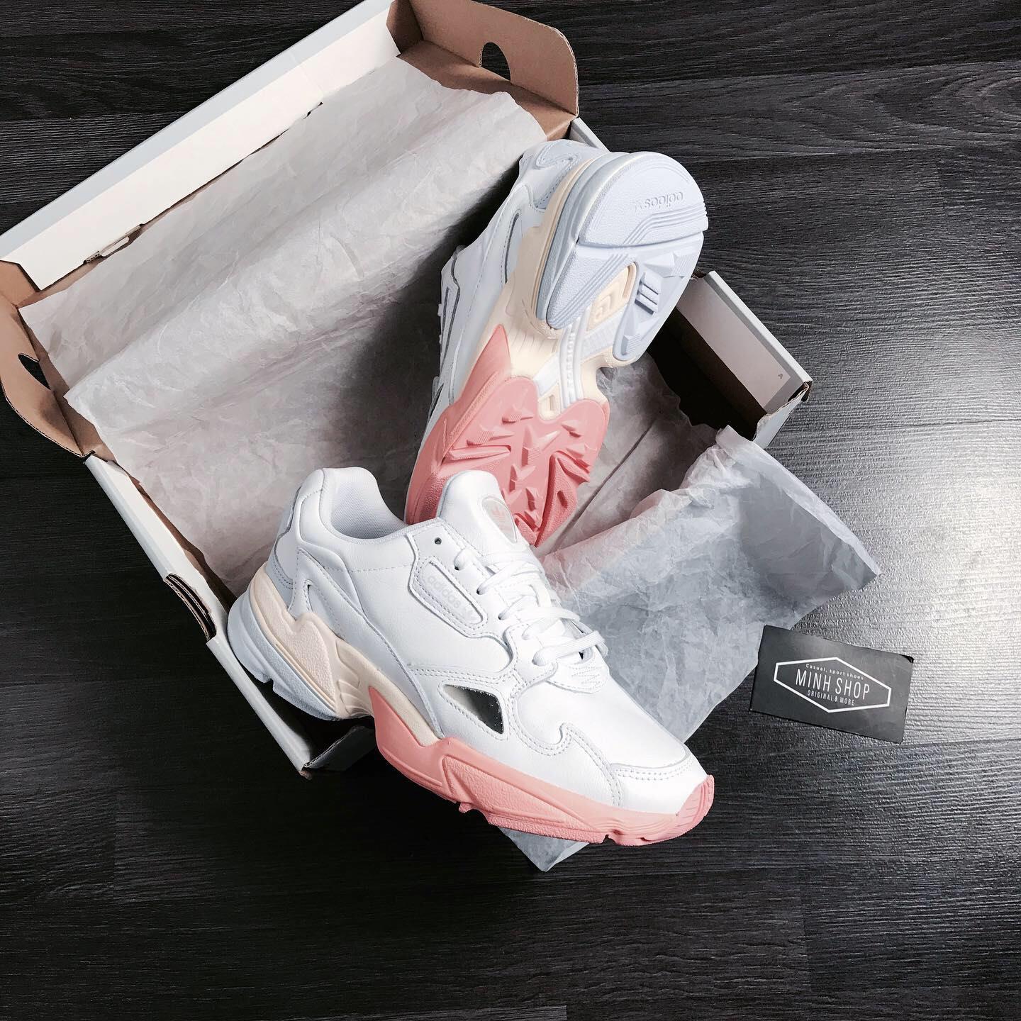 giày thể thao chính hãng, giày nike chính hãng, giày adidas chính hãng, giày newbalance chính hãng, giày converse chính hãng, giày puma chính hãng, giày vans chính hãng, giày asics chính hãng, giày everlast chính hãng, nước hoa chính hãng, ba lô, dép, dép quai ngang