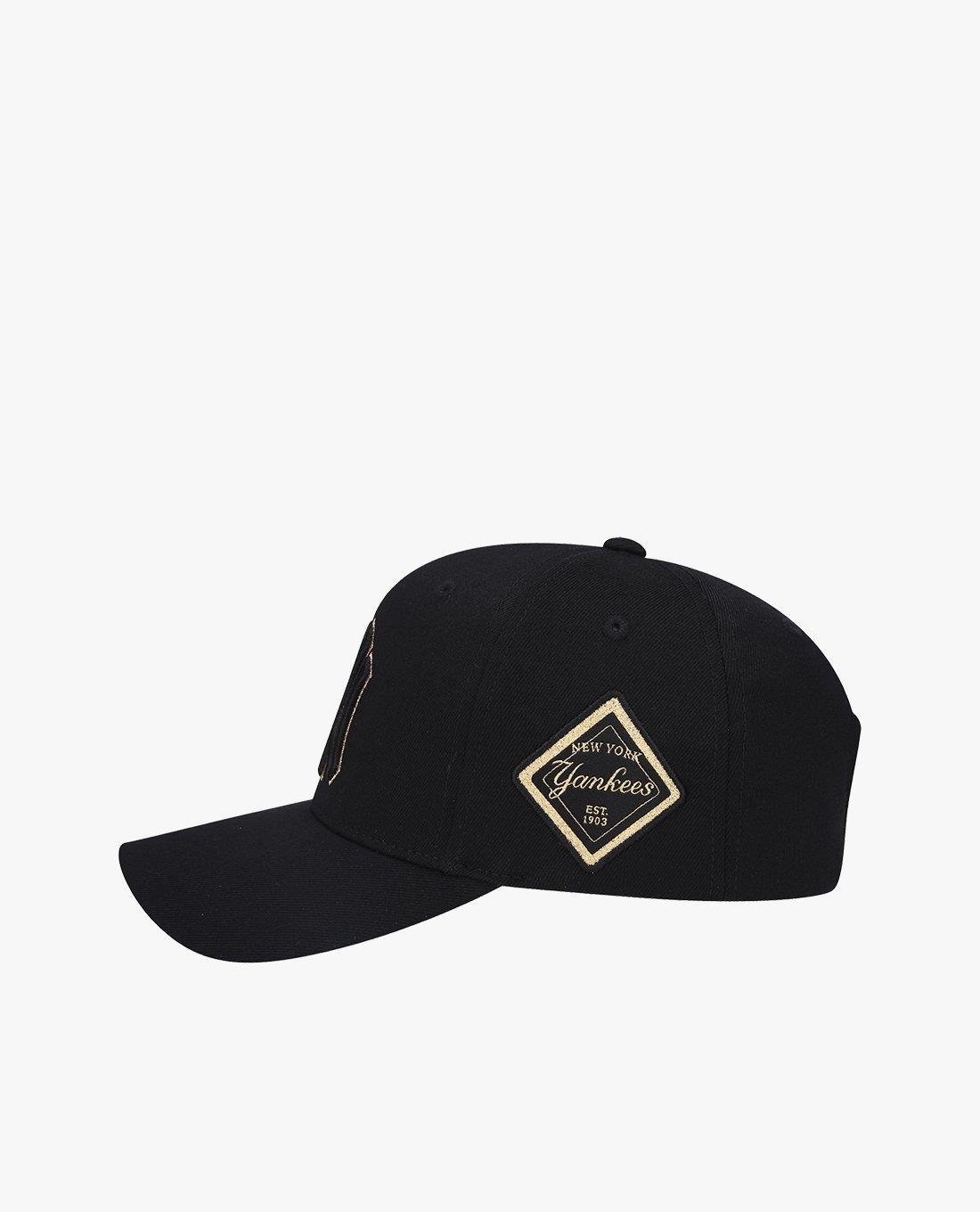 Giày thể thao, Balo thể thao, Nón thể thao, Thương hiệu giày nổi tiếng, Giày Adidas, Giày Nike, Balo Nike, Balo Adidas, Nón Nike, Nón Adidas