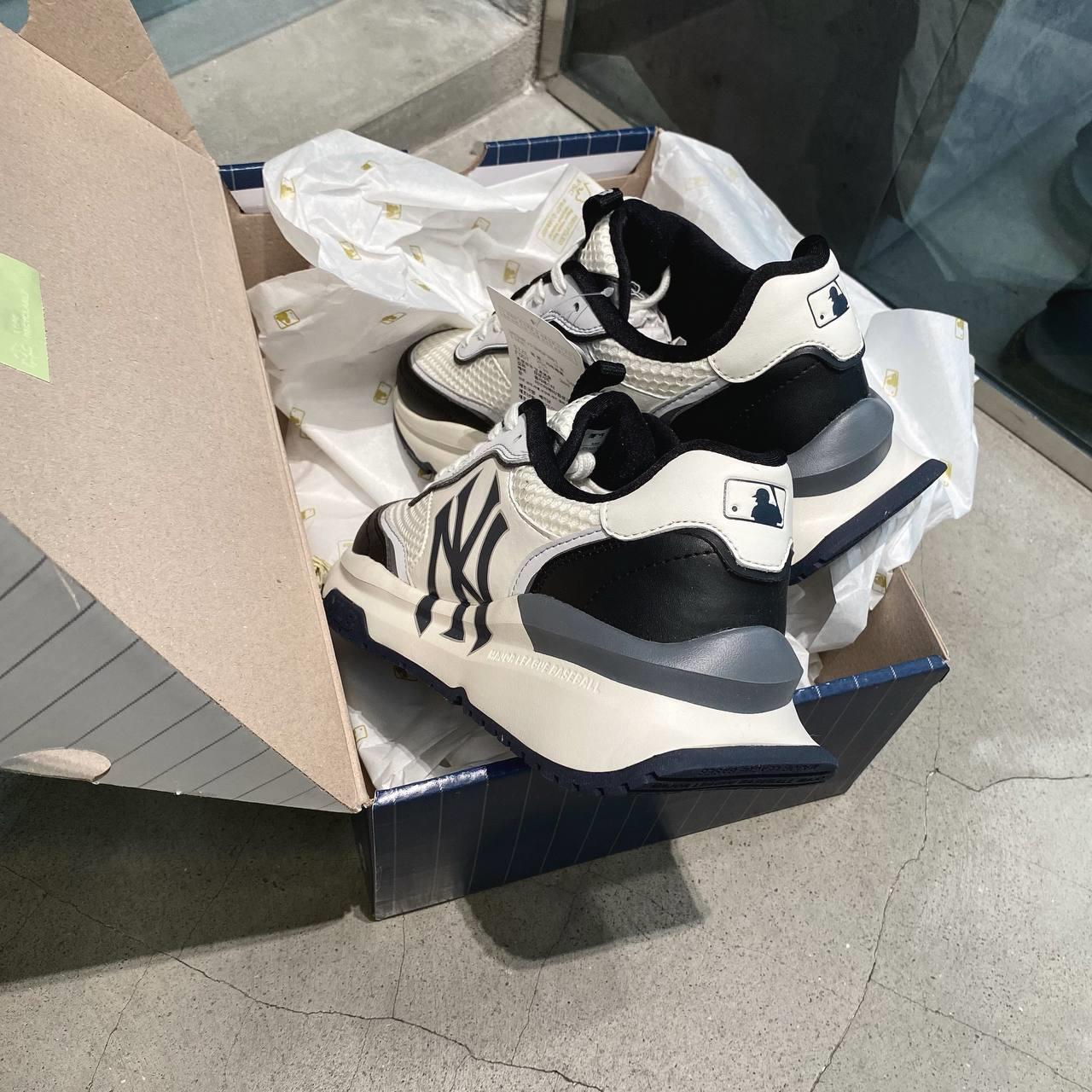 City Culture, hệ thống cửa hàng phân phối chuyên phân phối đồ thể thao, đồng hồ, nước hoa chính hãng, chính ngạch, xách tay từ US, UK, Korea, Japan.