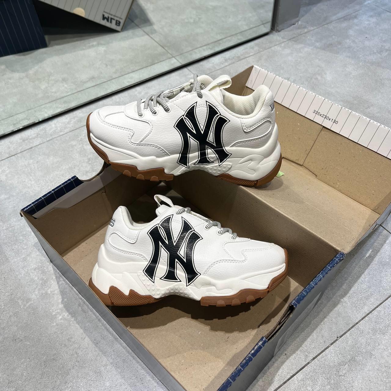 Giày thể thao, Balo thể thao, Nón thể thao, Thương hiệu giày nổi tiếng, Giày Adidas, Giày Nike, Balo Nike, Balo Adidas, Nón Nike, Nón Adidas