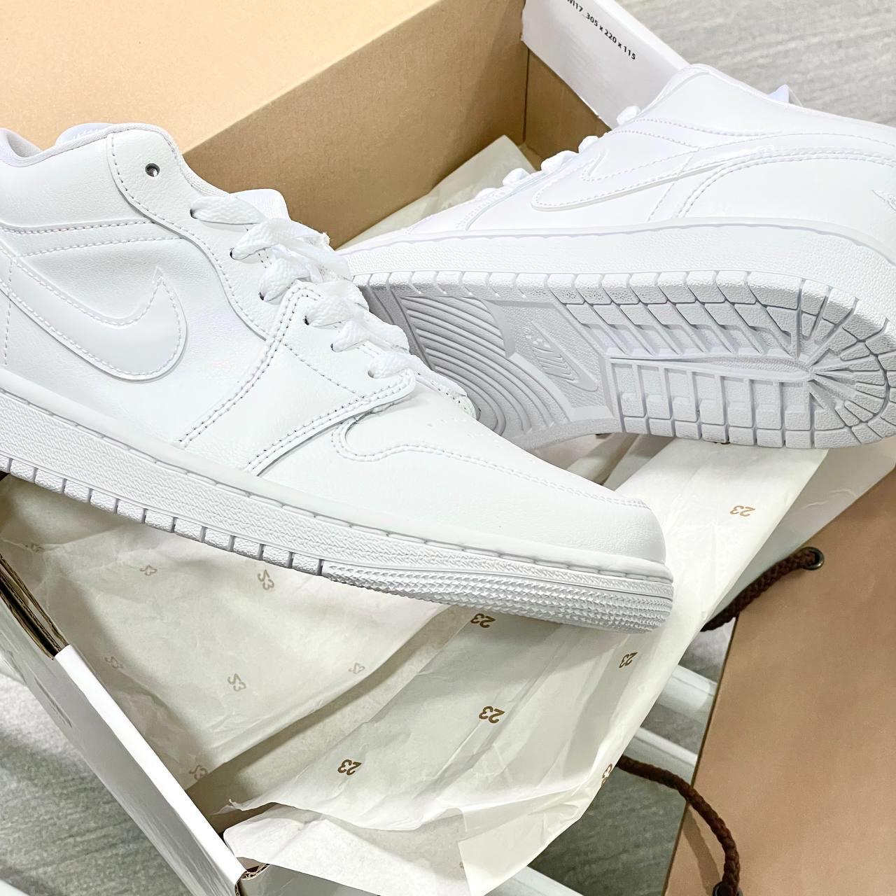 Giày thể thao, Balo thể thao, Nón thể thao, Thương hiệu giày nổi tiếng, Giày Adidas, Giày Nike, Balo Nike, Balo Adidas, Nón Nike, Nón Adidas