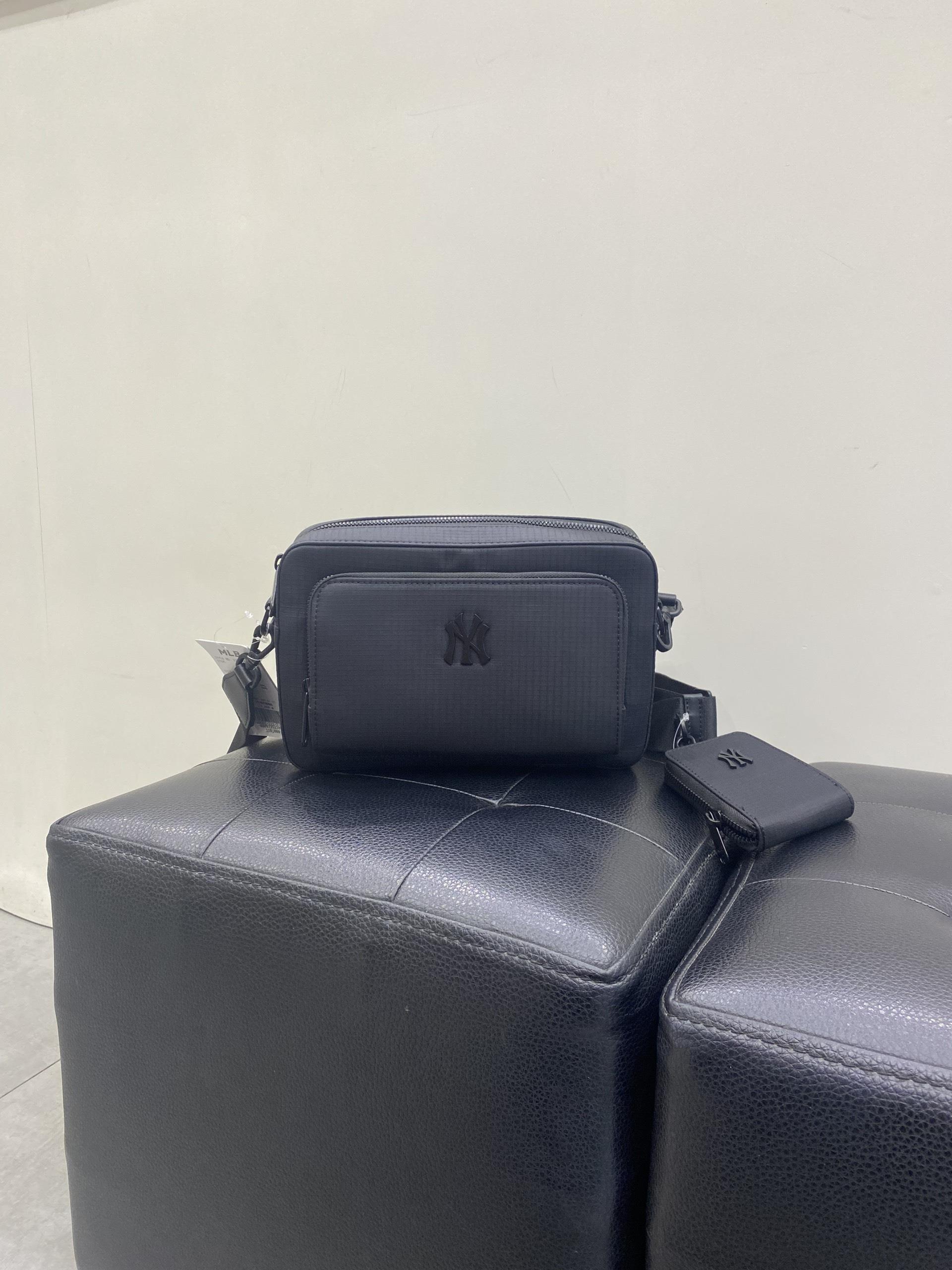 Giày thể thao, Balo thể thao, Nón thể thao, Thương hiệu giày nổi tiếng, Giày Adidas, Giày Nike, Balo Nike, Balo Adidas, Nón Nike, Nón Adidas