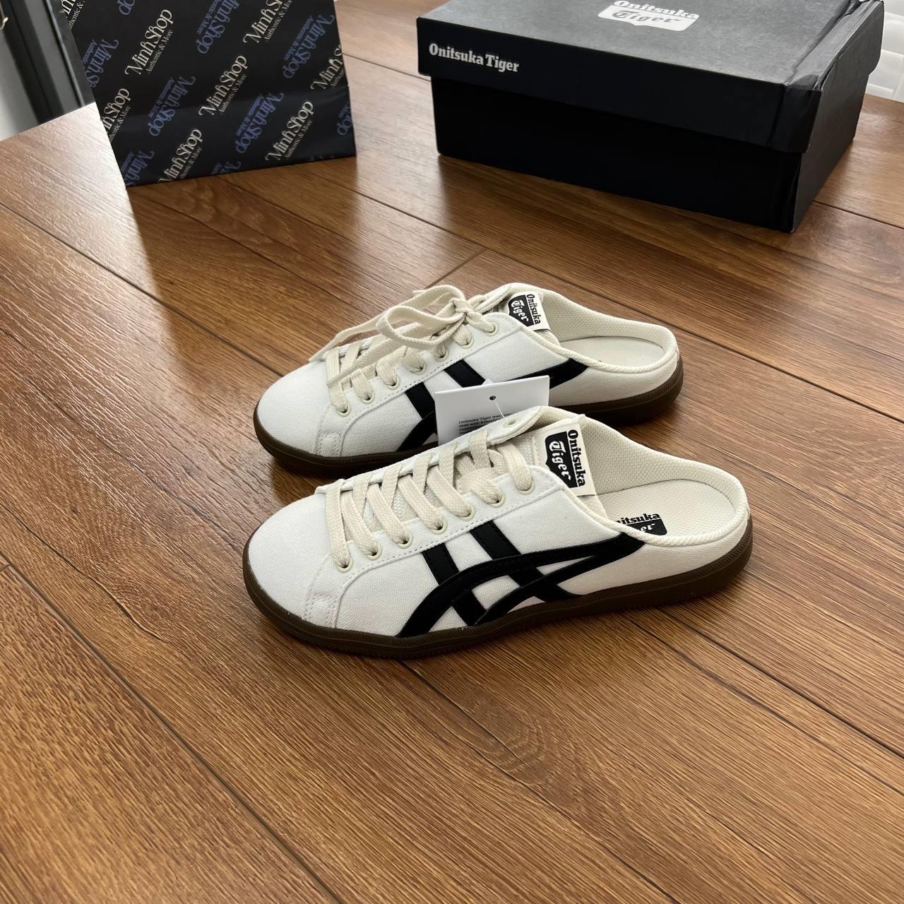 giày thể thao chính hãng, giày nike chính hãng, giày adidas chính hãng, giày newbalance chính hãng, giày converse chính hãng, giày puma chính hãng, giày vans chính hãng, giày asics chính hãng, giày everlast chính hãng, nước hoa chính hãng, ba lô, dép, dép quai ngang