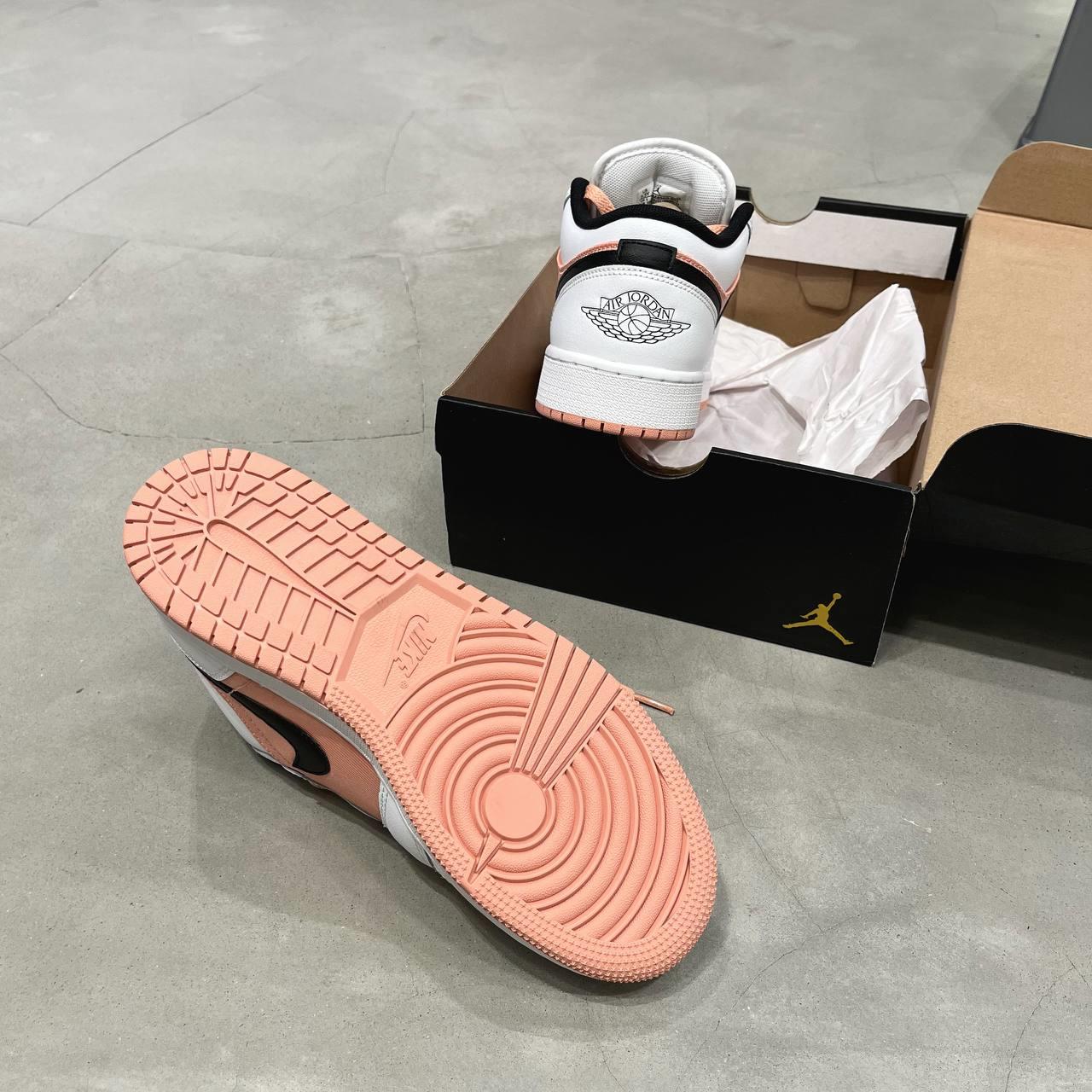 giày thể thao chính hãng, giày nike chính hãng, giày adidas chính hãng, giày newbalance chính hãng, giày converse chính hãng, giày puma chính hãng, giày vans chính hãng, giày asics chính hãng, giày everlast chính hãng, nước hoa chính hãng, ba lô, dép, dép quai ngang