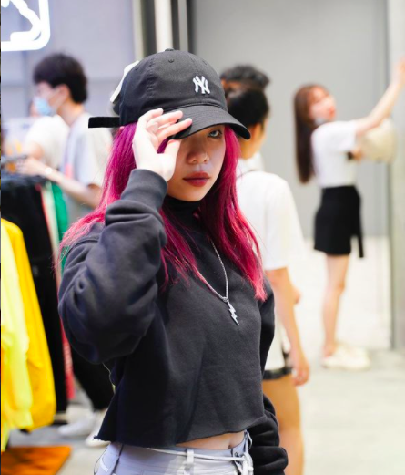giày thể thao chính hãng, giày nike chính hãng, giày adidas chính hãng, giày newbalance chính hãng, giày converse chính hãng, giày puma chính hãng, giày vans chính hãng, giày asics chính hãng, giày everlast chính hãng, nước hoa chính hãng, ba lô, dép, dép quai ngang