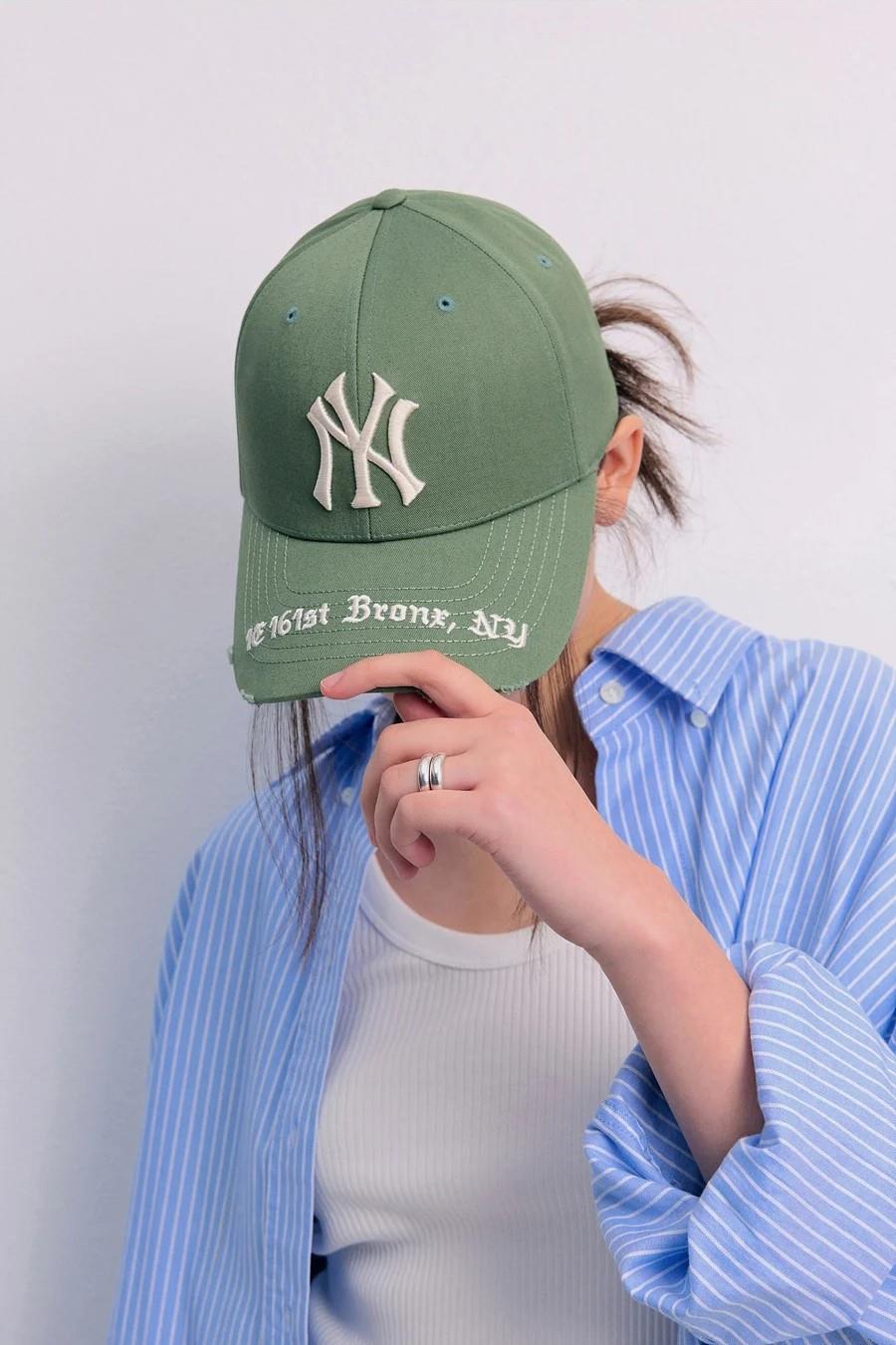 Giày thể thao, Balo thể thao, Nón thể thao, Thương hiệu giày nổi tiếng, Giày Adidas, Giày Nike, Balo Nike, Balo Adidas, Nón Nike, Nón Adidas