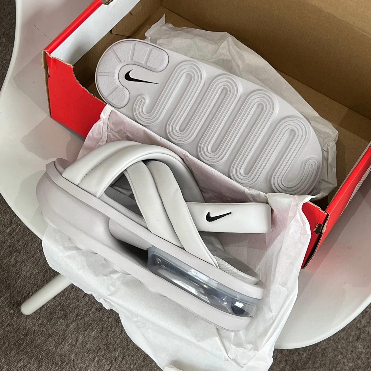 giày thể thao chính hãng, giày nike chính hãng, giày adidas chính hãng, giày newbalance chính hãng, giày converse chính hãng, giày puma chính hãng, giày vans chính hãng, giày asics chính hãng, giày everlast chính hãng, nước hoa chính hãng, ba lô, dép, dép quai ngang