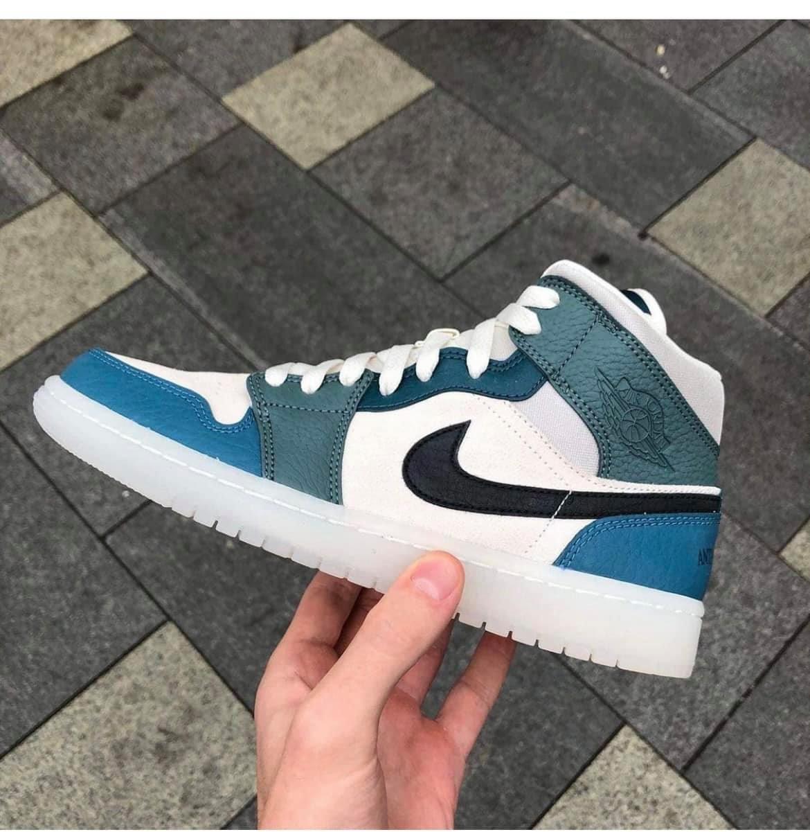 giày thể thao chính hãng, giày nike chính hãng, giày adidas chính hãng, giày newbalance chính hãng, giày converse chính hãng, giày puma chính hãng, giày vans chính hãng, giày asics chính hãng, giày everlast chính hãng, nước hoa chính hãng, ba lô, dép, dép quai ngang