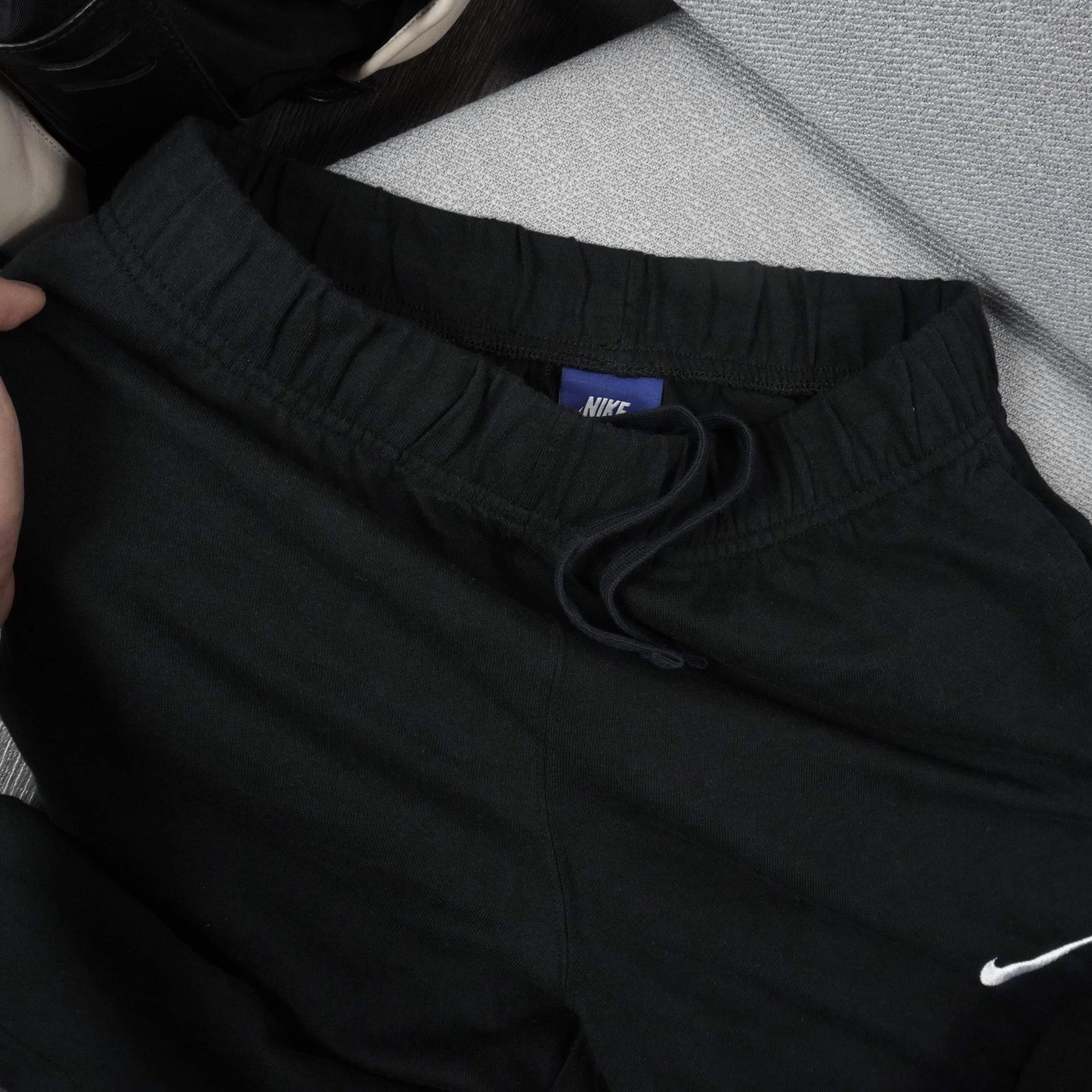 giày thể thao chính hãng, giày nike chính hãng, giày adidas chính hãng, giày newbalance chính hãng, giày converse chính hãng, giày puma chính hãng, giày vans chính hãng, giày asics chính hãng, giày everlast chính hãng, nước hoa chính hãng, ba lô, dép, dép quai ngang