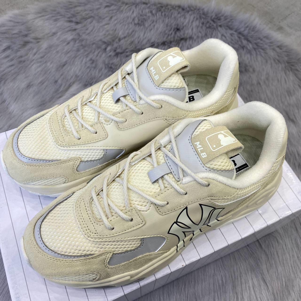 Giày thể thao, Balo thể thao, Nón thể thao, Thương hiệu giày nổi tiếng, Giày Adidas, Giày Nike, Balo Nike, Balo Adidas, Nón Nike, Nón Adidas