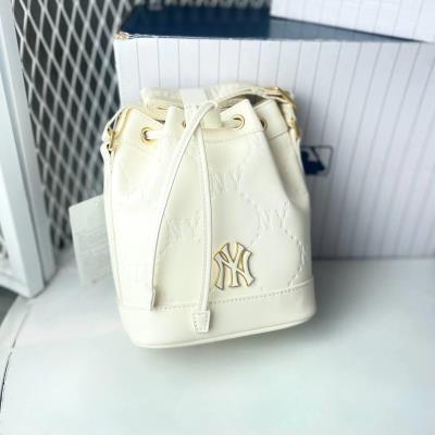 Túi MLB NY Monogram - White/Cream - Free Size [ 7ACRMD65NGP001 - 50CRM ]